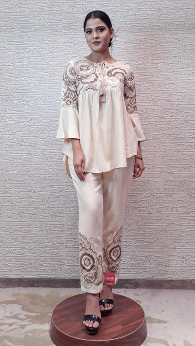 Asymmetric Ivory Co-Ord Set With Floral Applique Work