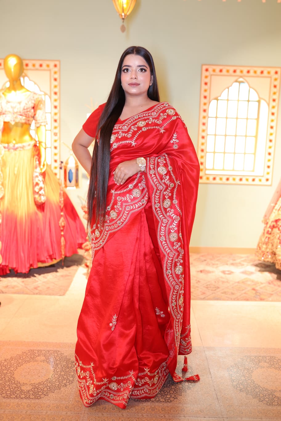 Regal Red Handloom Silk Saree with Ornate Embroidery