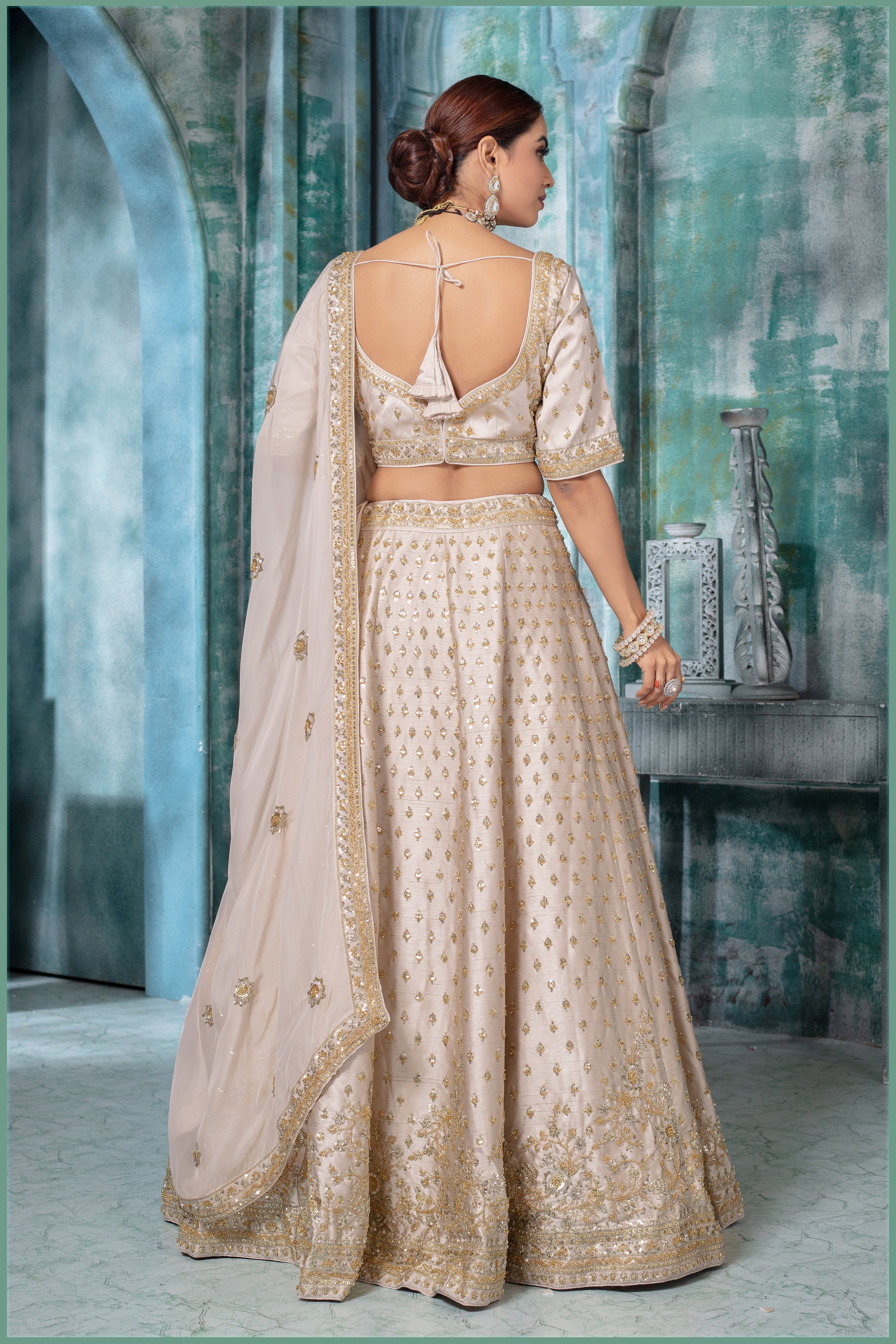 Floral Majesty Lehenga (15013 GA-39)