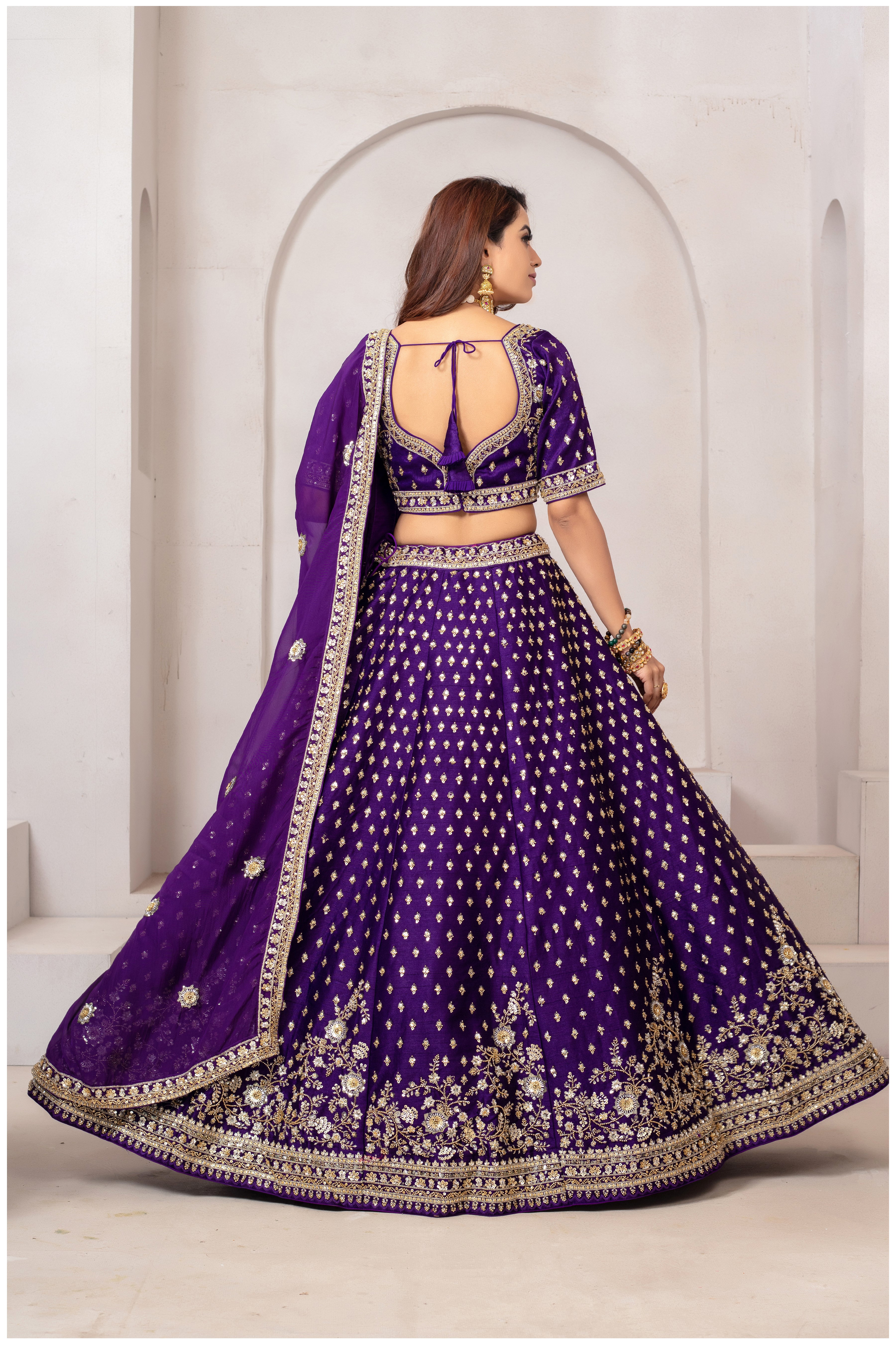 Floral Majesty Lehenga (15013 GA-39)