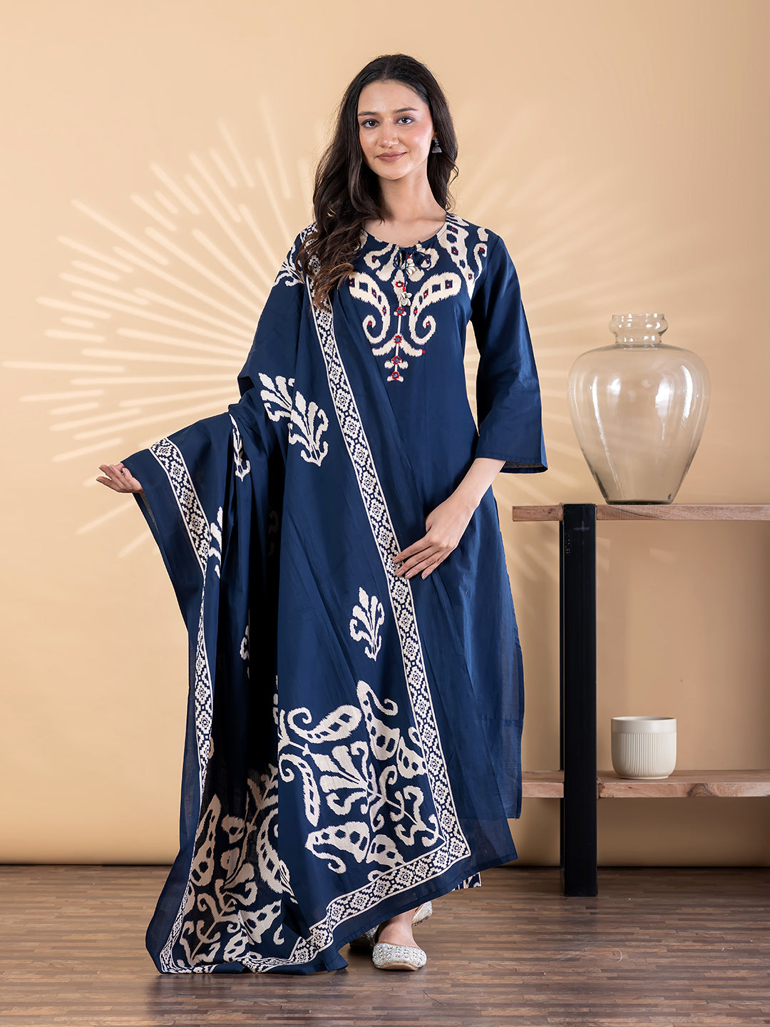 Indigo Cotton-Silk Suit Main image