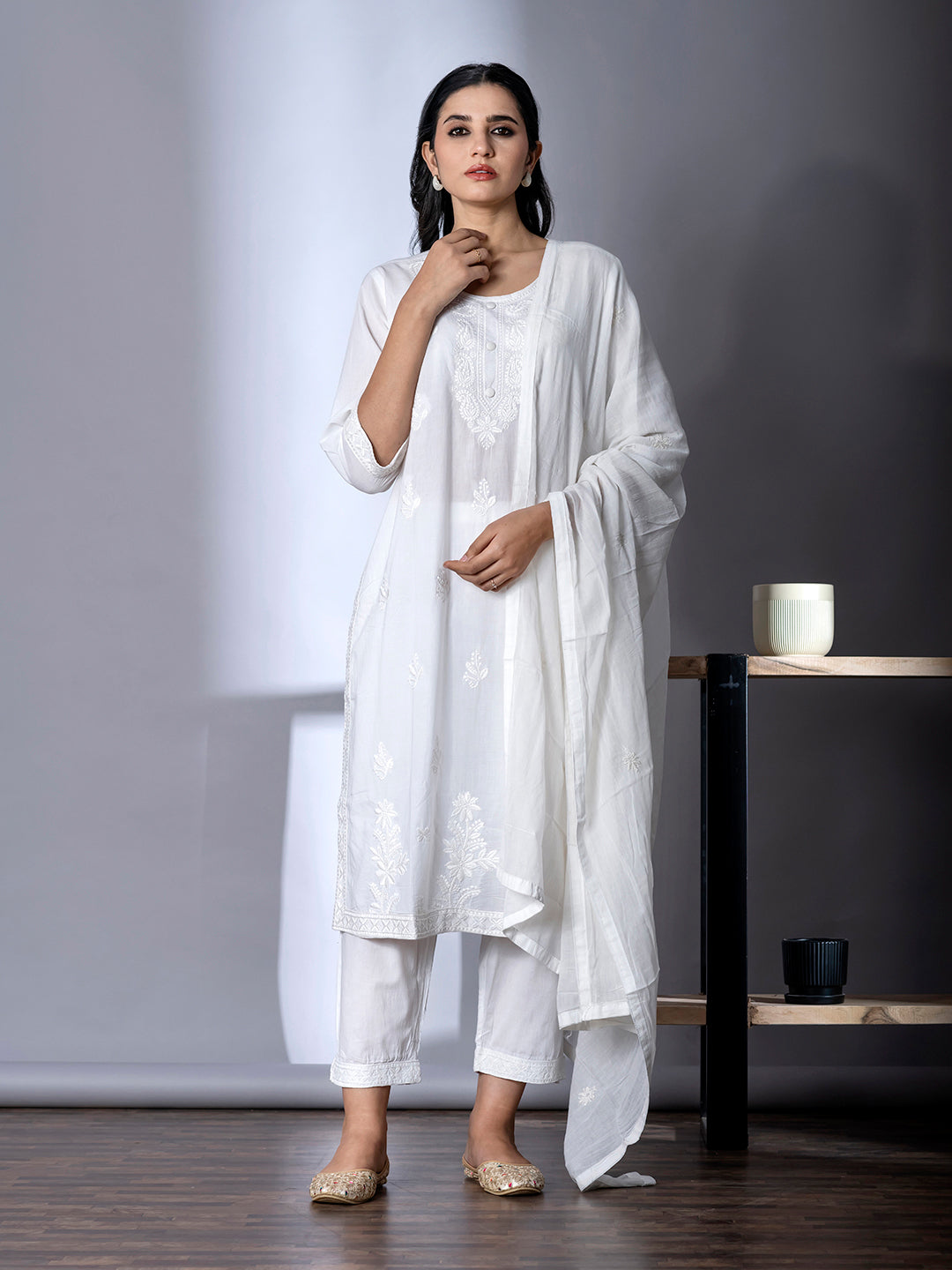 Ivory Chikankari Grace Kurta Set Main image