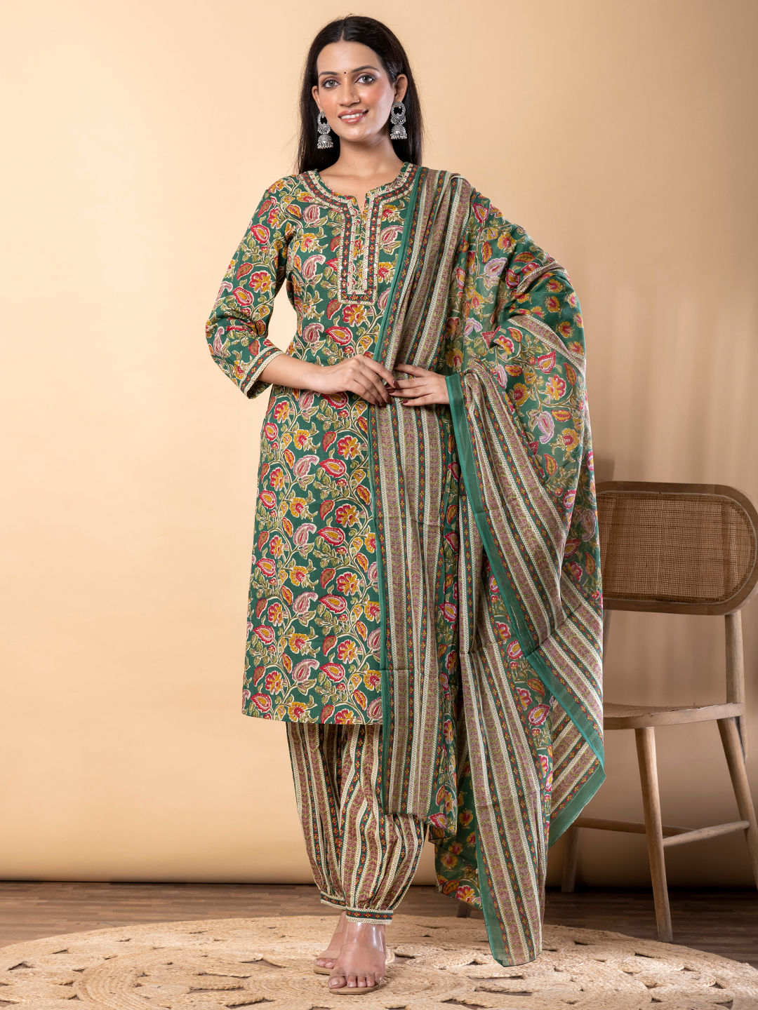 Pine Green Floral Cotton Suit Set Main image
