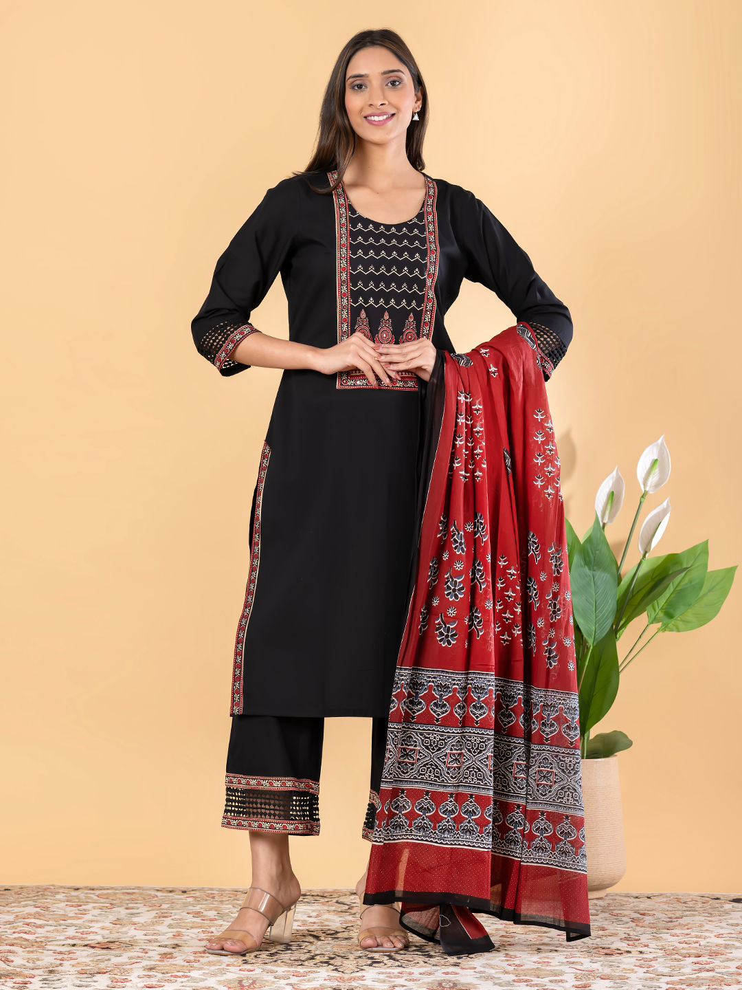 Noir Heritage Embroidered Kurta Set