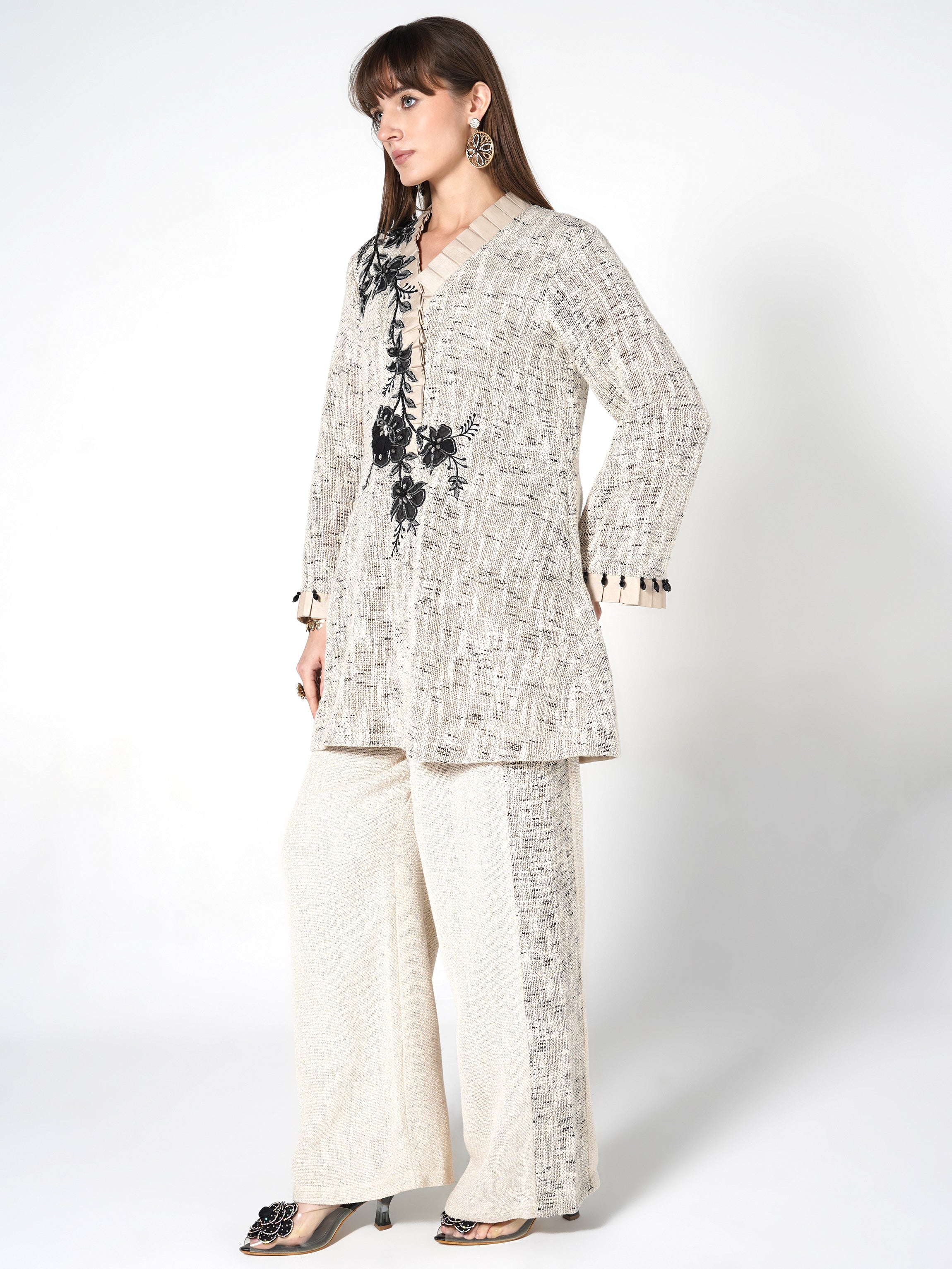 Floral Embroidered Kurti & Trouser