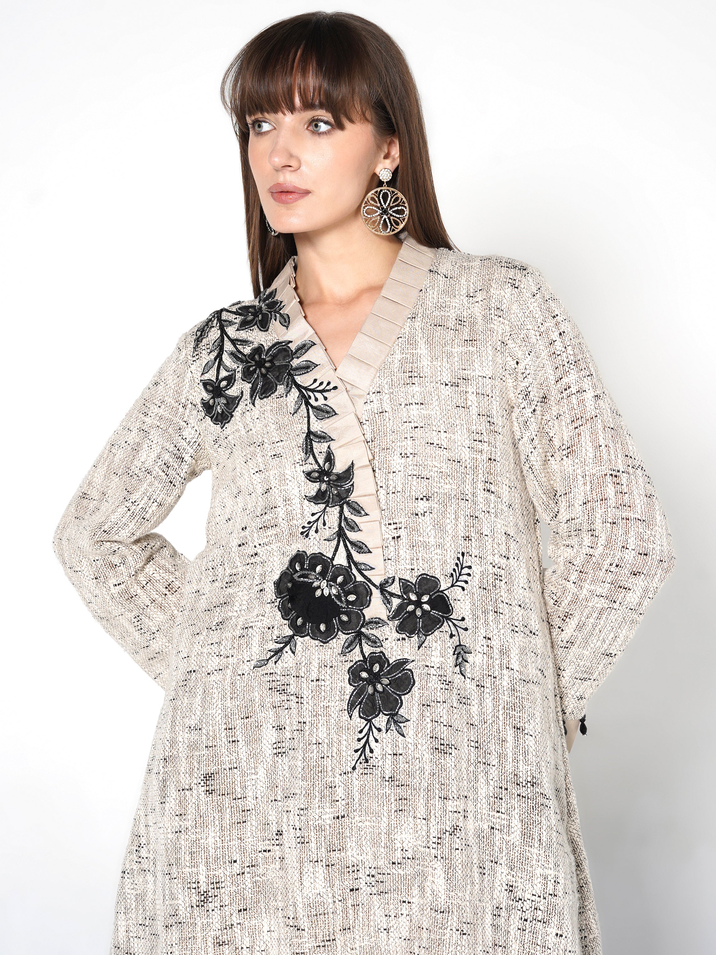 Floral Embroidered Kurti & Trouser