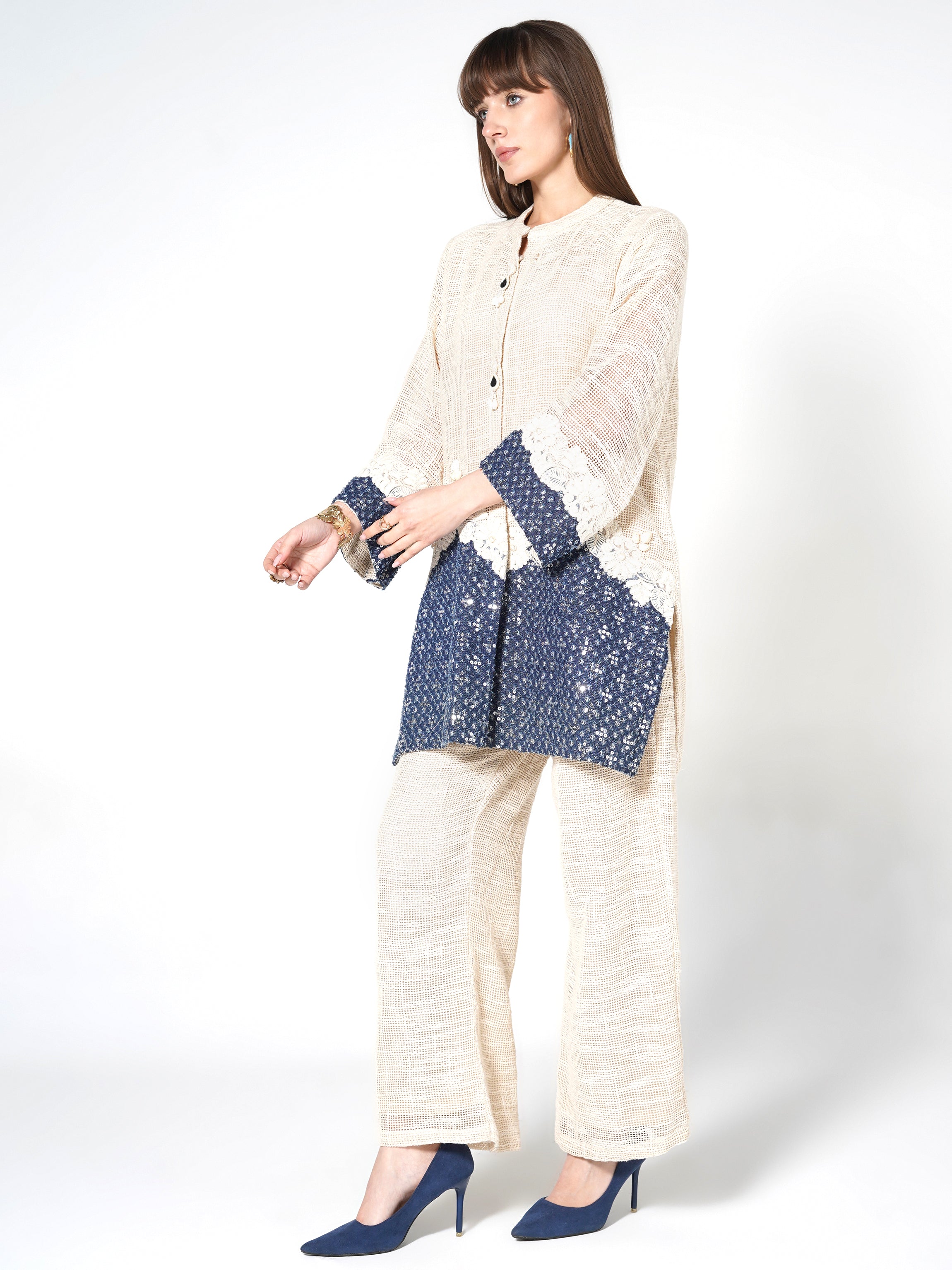 Contrast Lace-Detailed Kurti & Trouser Set Secondary image