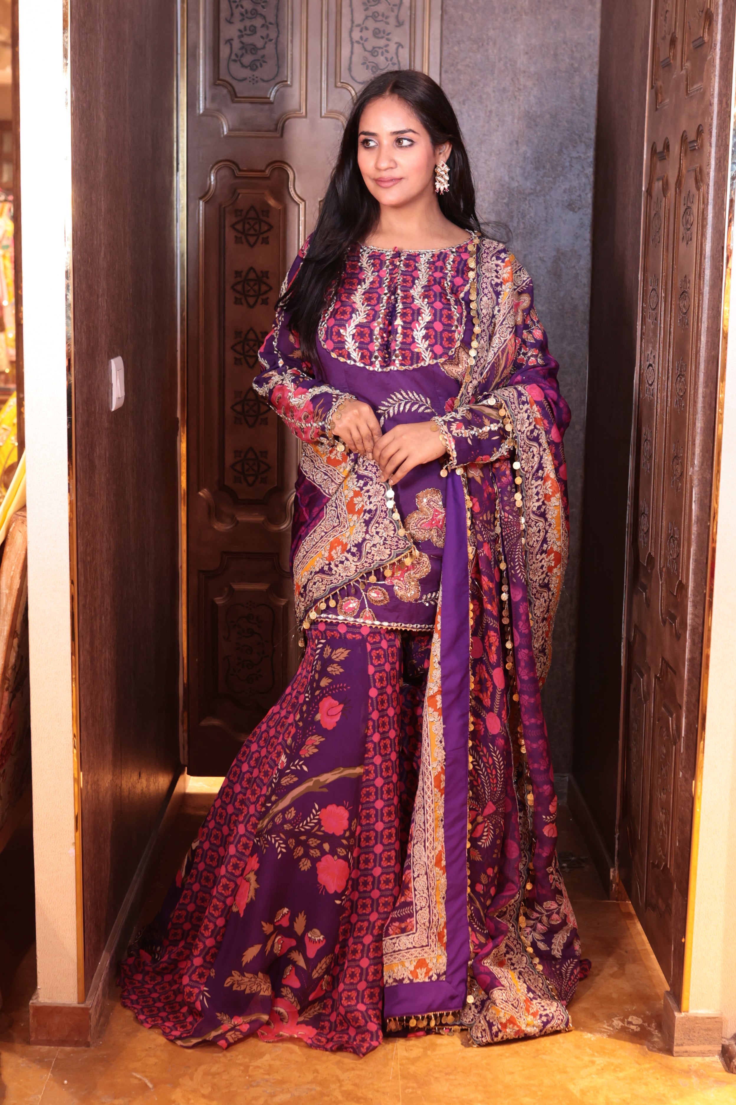 Noor-e-Bahar Kurti and Sharara set (V-6066SH D-38)