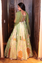 Summer Canopy Lehenga( 3222 M-108)