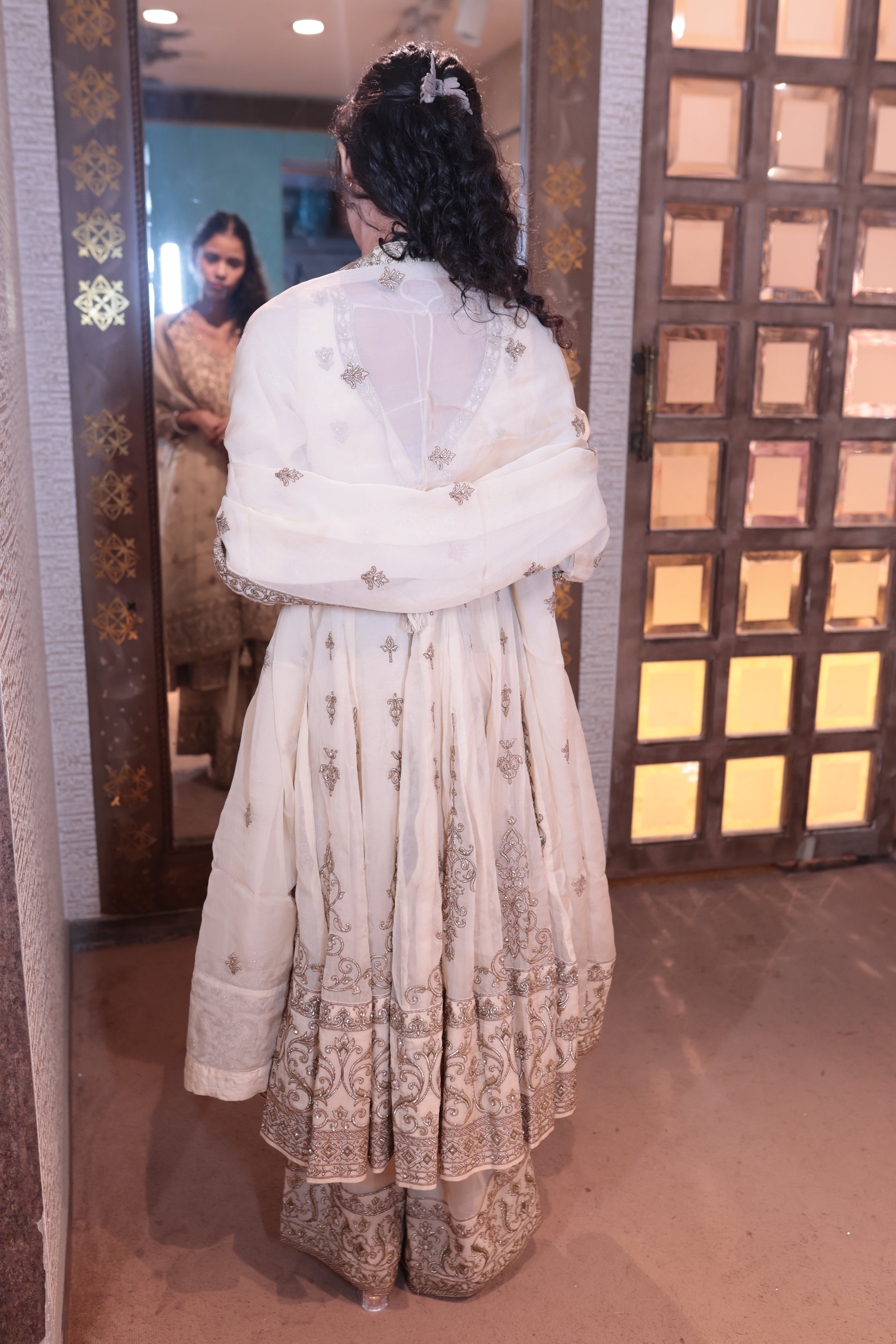 Cream Antique Gold Embroidered Kurta Set (FALAK M-91) Secondary image