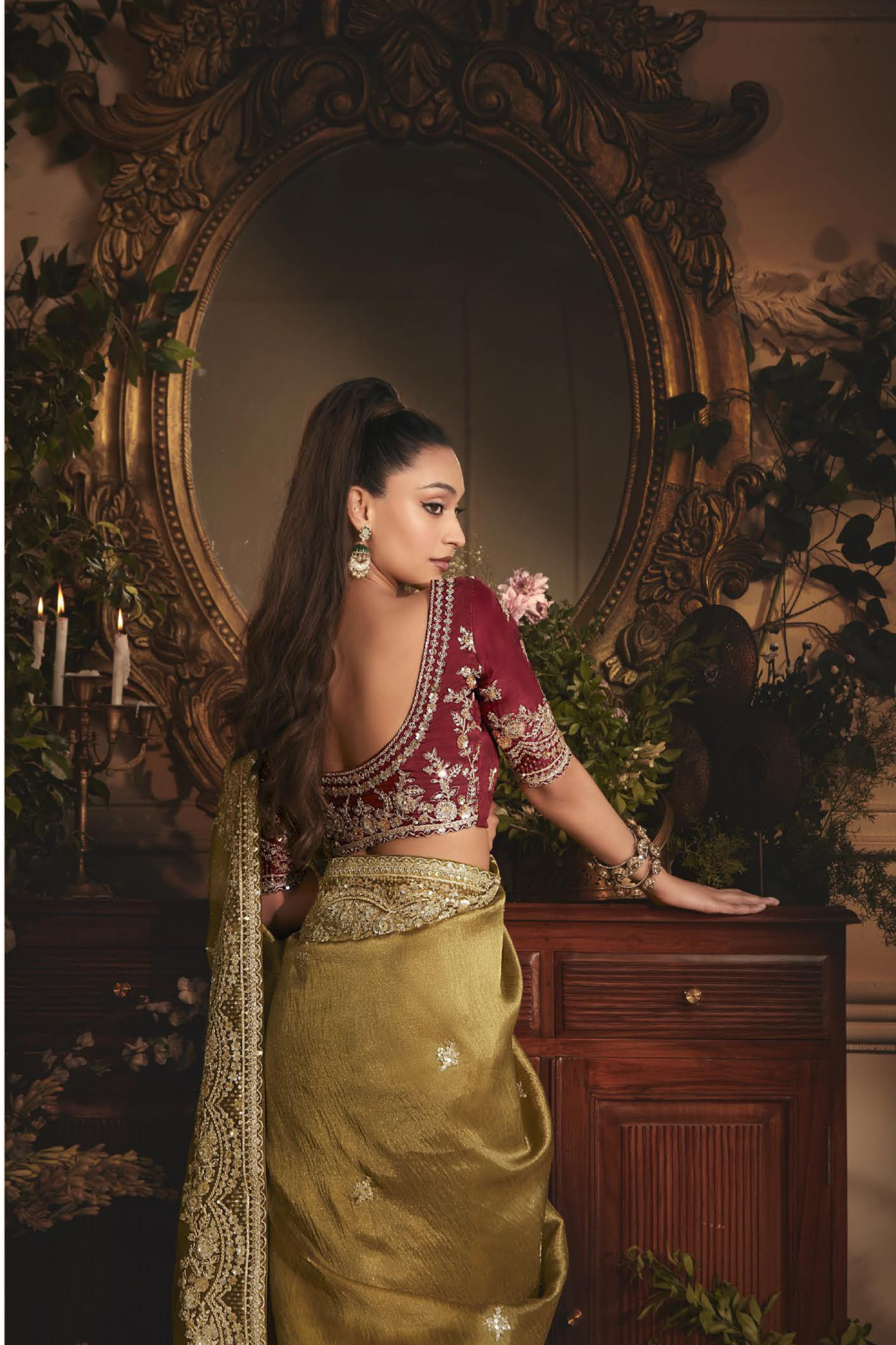 The 'Aged Gold Opulence' Saree (5484 GS-98)