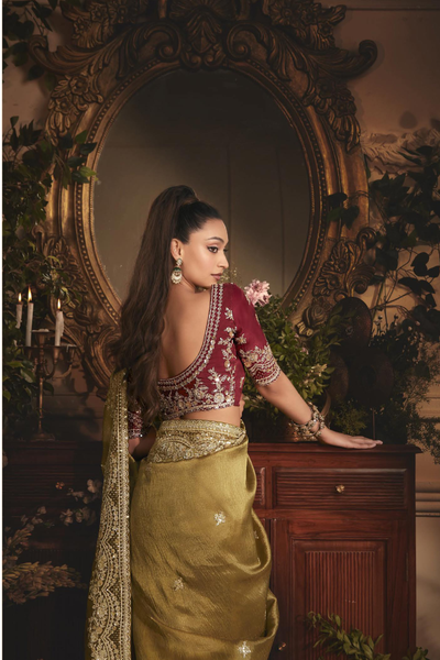 The 'Aged Gold Opulence' Saree (5484 GS-98)