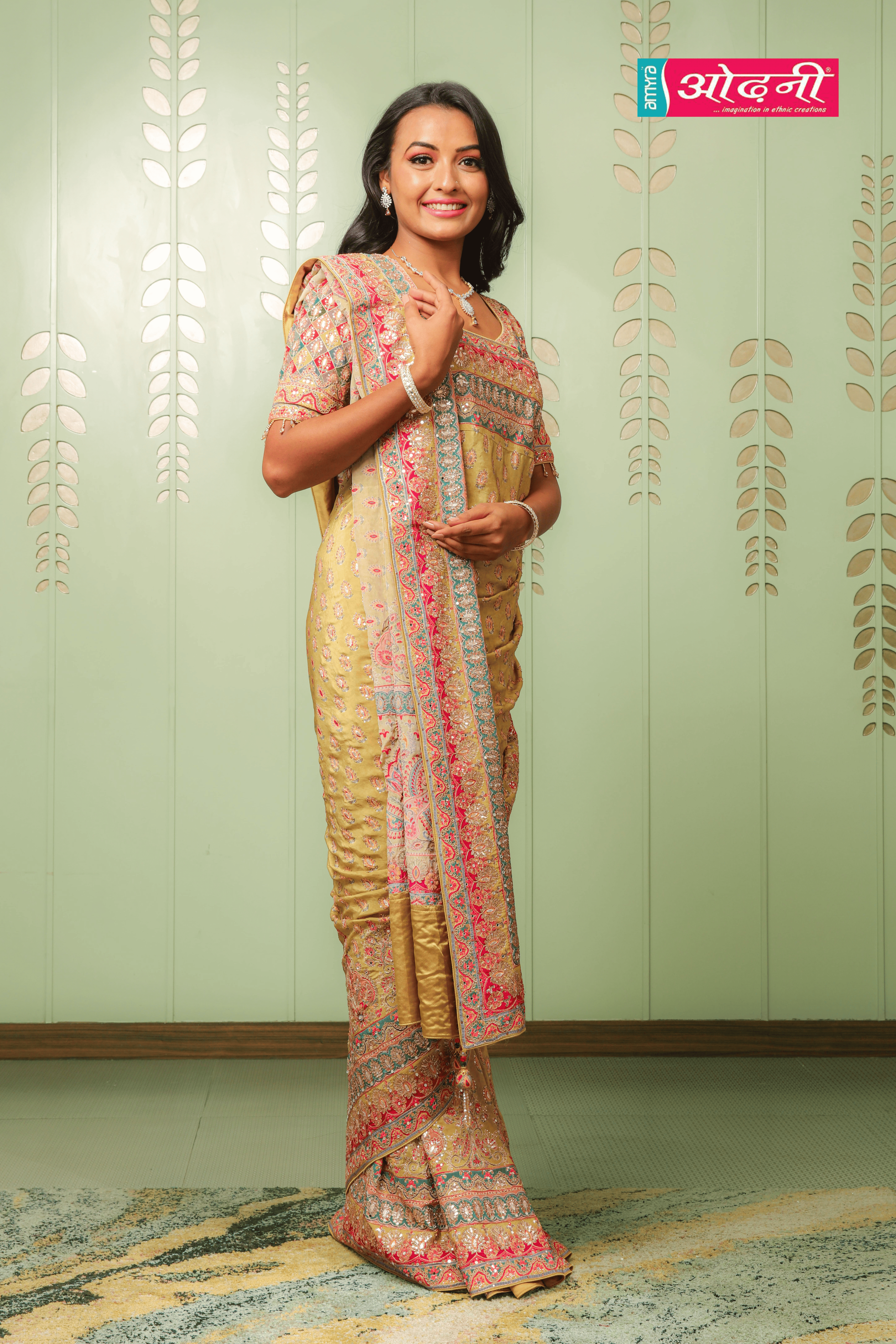 Zari Tapestry Embroidered Saree&nbsp; (914 D-19)