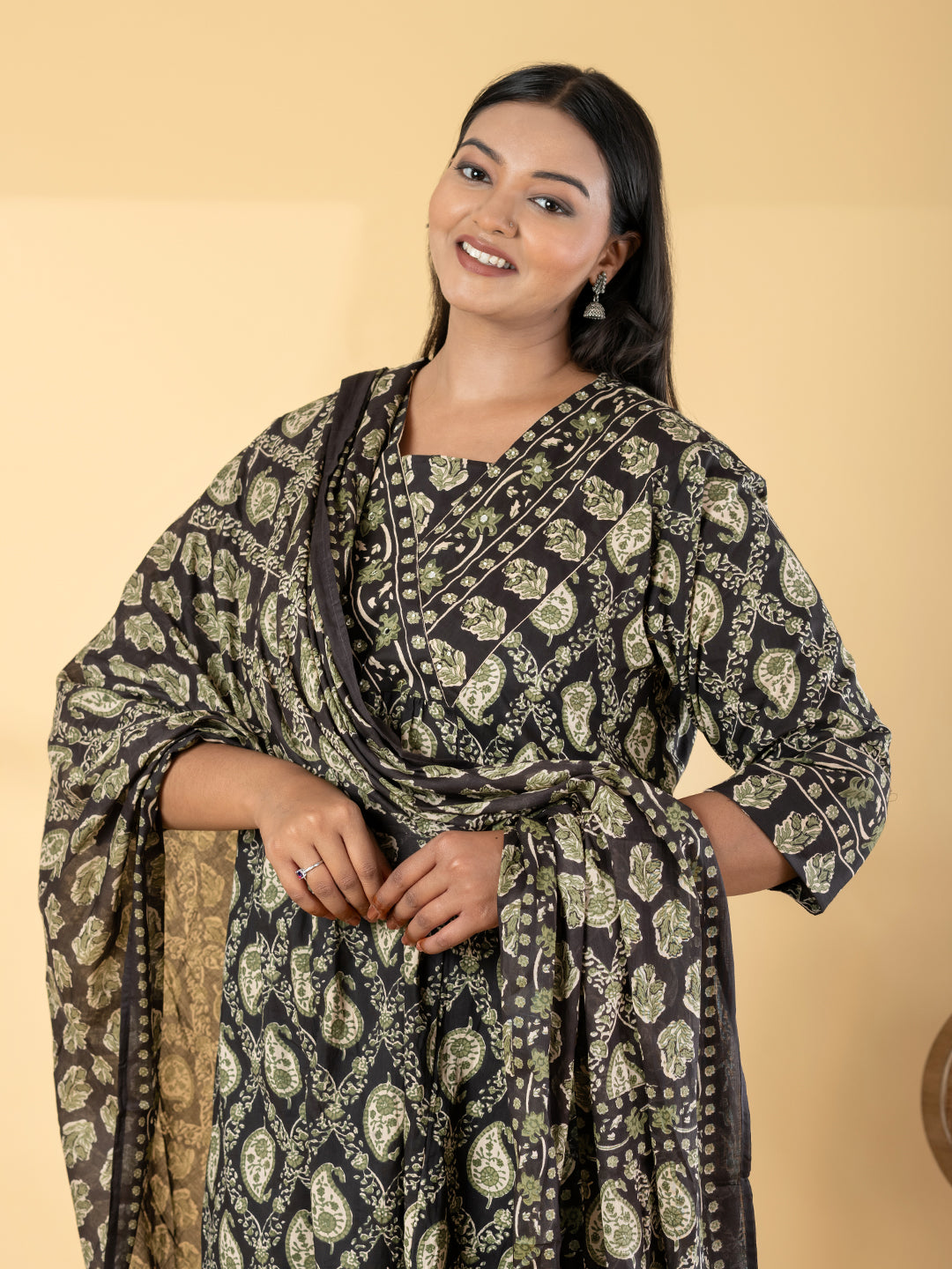 Paisley and floral block prints Kurti Secondary image