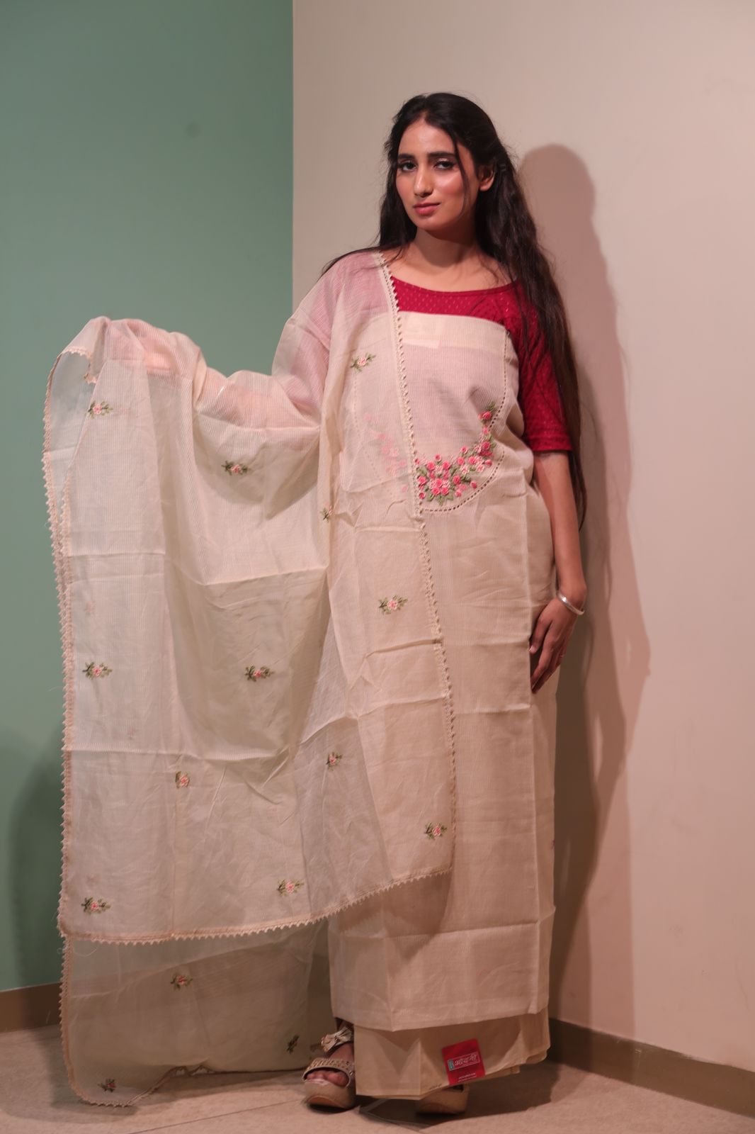 Graceful Floral White Raw Silk Unstitched Suit Fabric