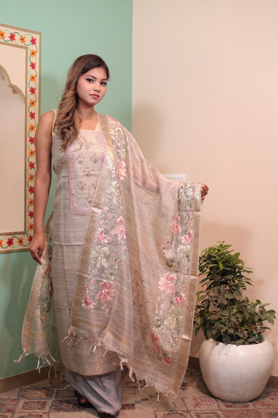 Graceful Blanc Banarasi Silk Unstitched Suit Fabric