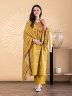 Mustard Bandhej Radiance Set