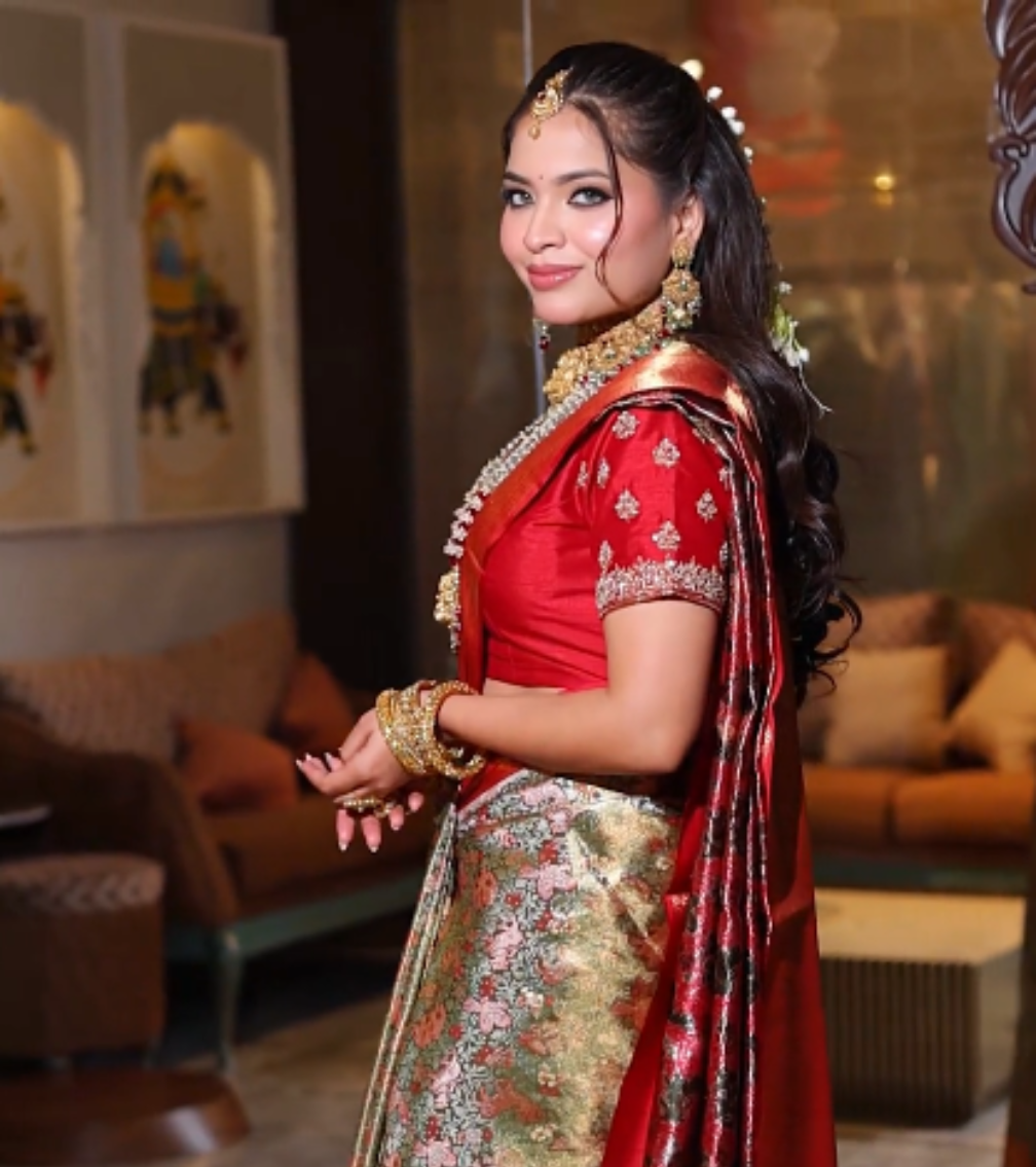 Aashna Crimson Silk Saree (SNJC AP-24) Secondary image