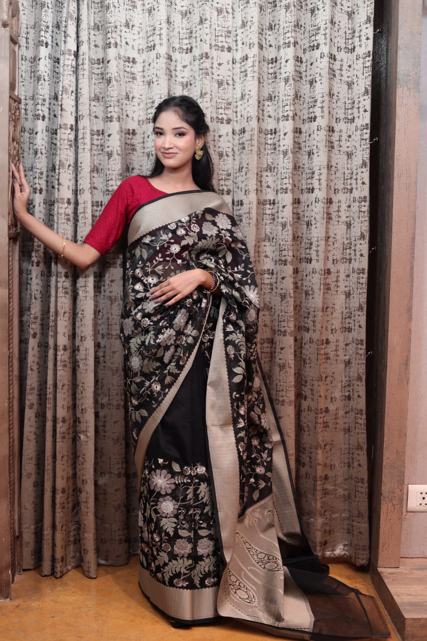 Elegant Black Handloom Saree