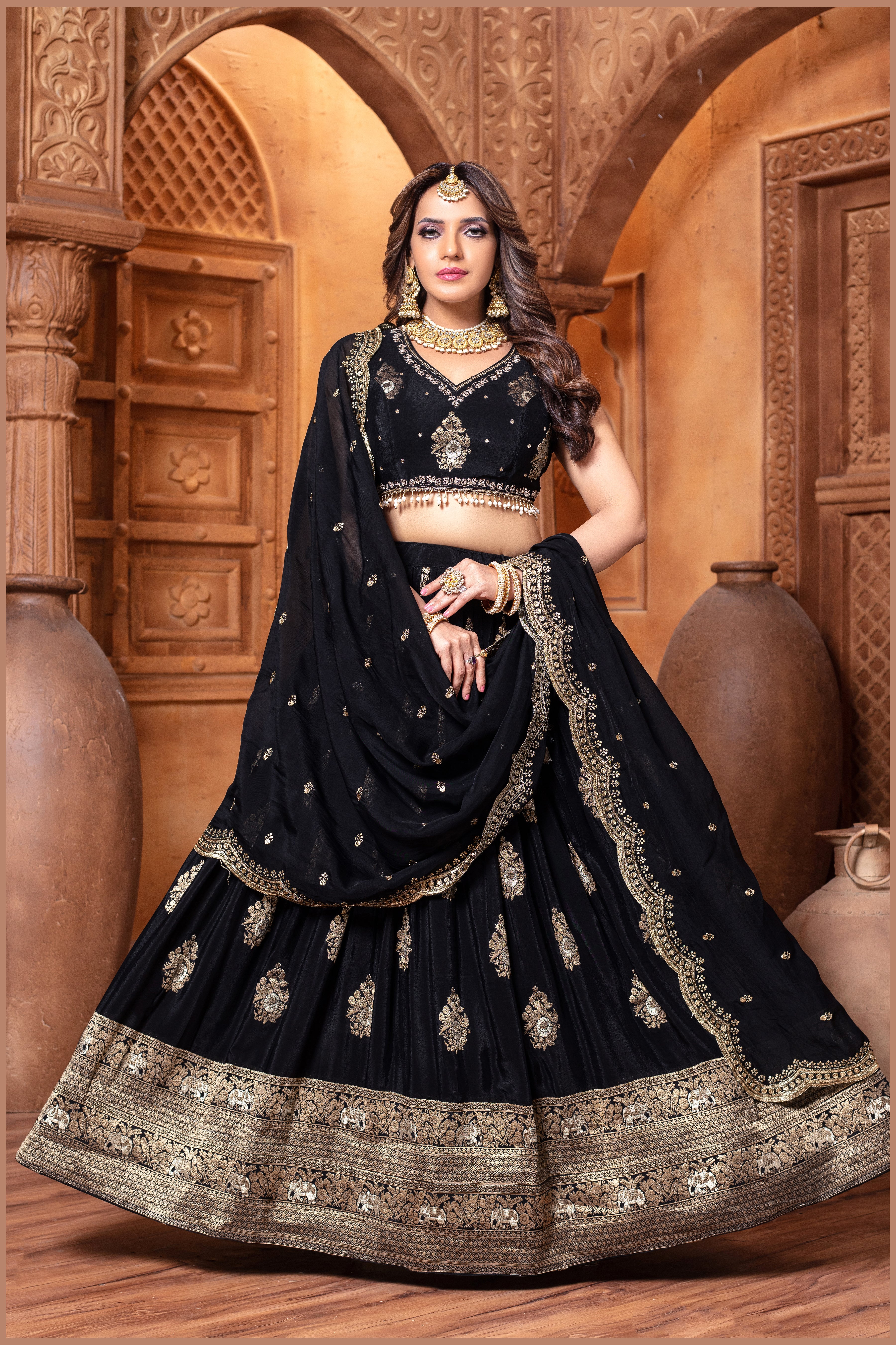 Regal Banarasi Lehenga (7010 GA-39)