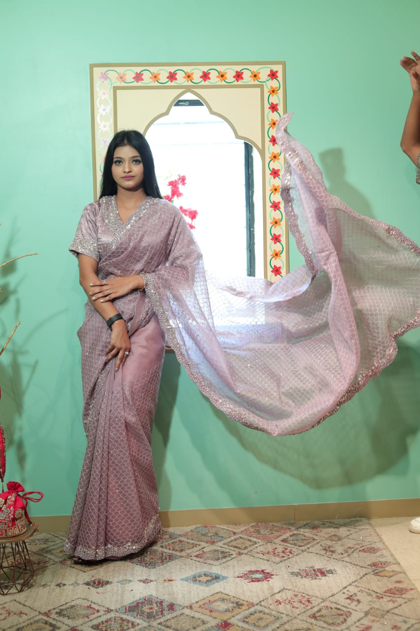 Glamorous Bubble Gum Tissue Saree