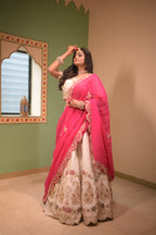 Gulabi Aura Lehenga (54 B-181)