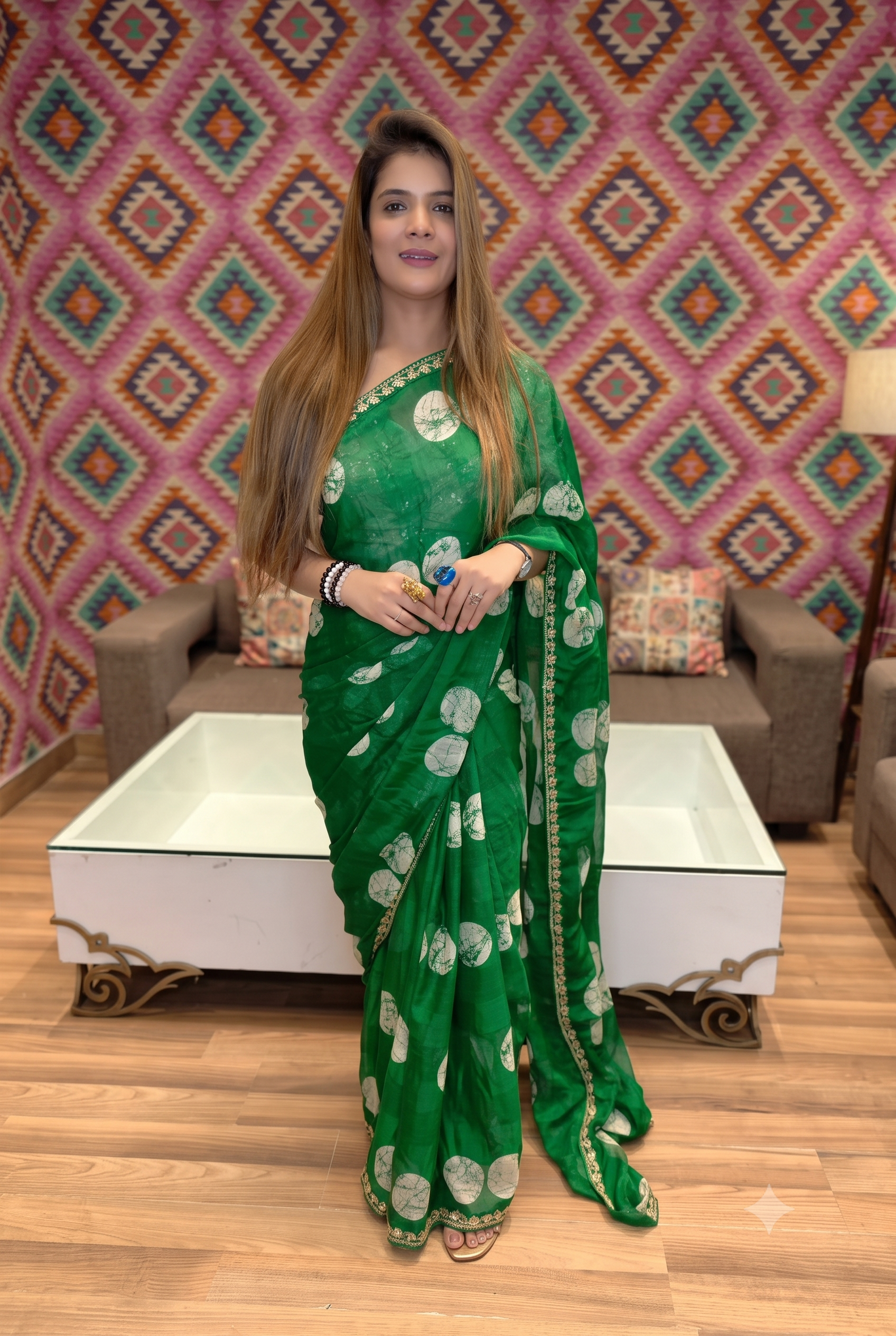 Circular Polka Motifs Georgette Saree