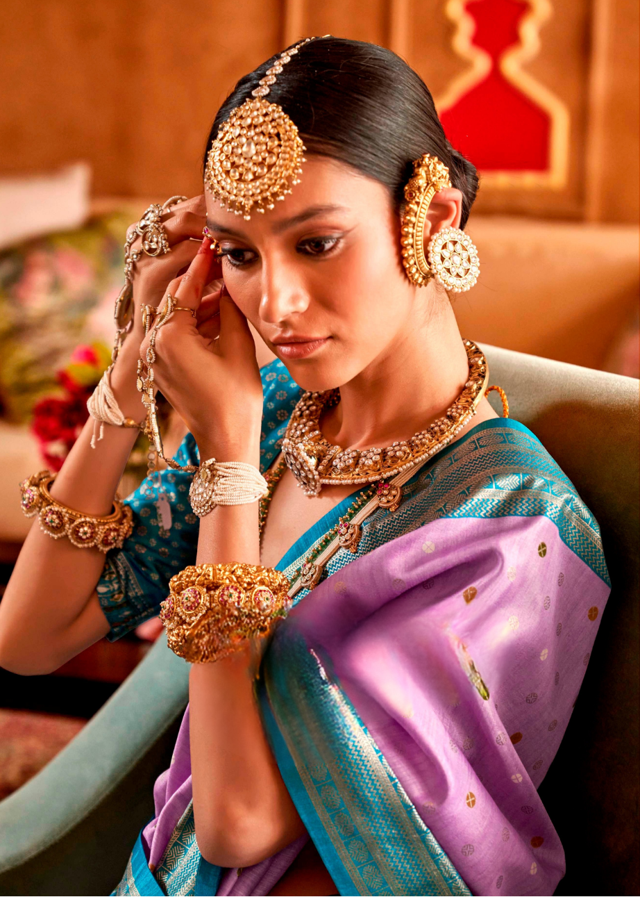 Elegant Lavender Silk Saree Secondary image