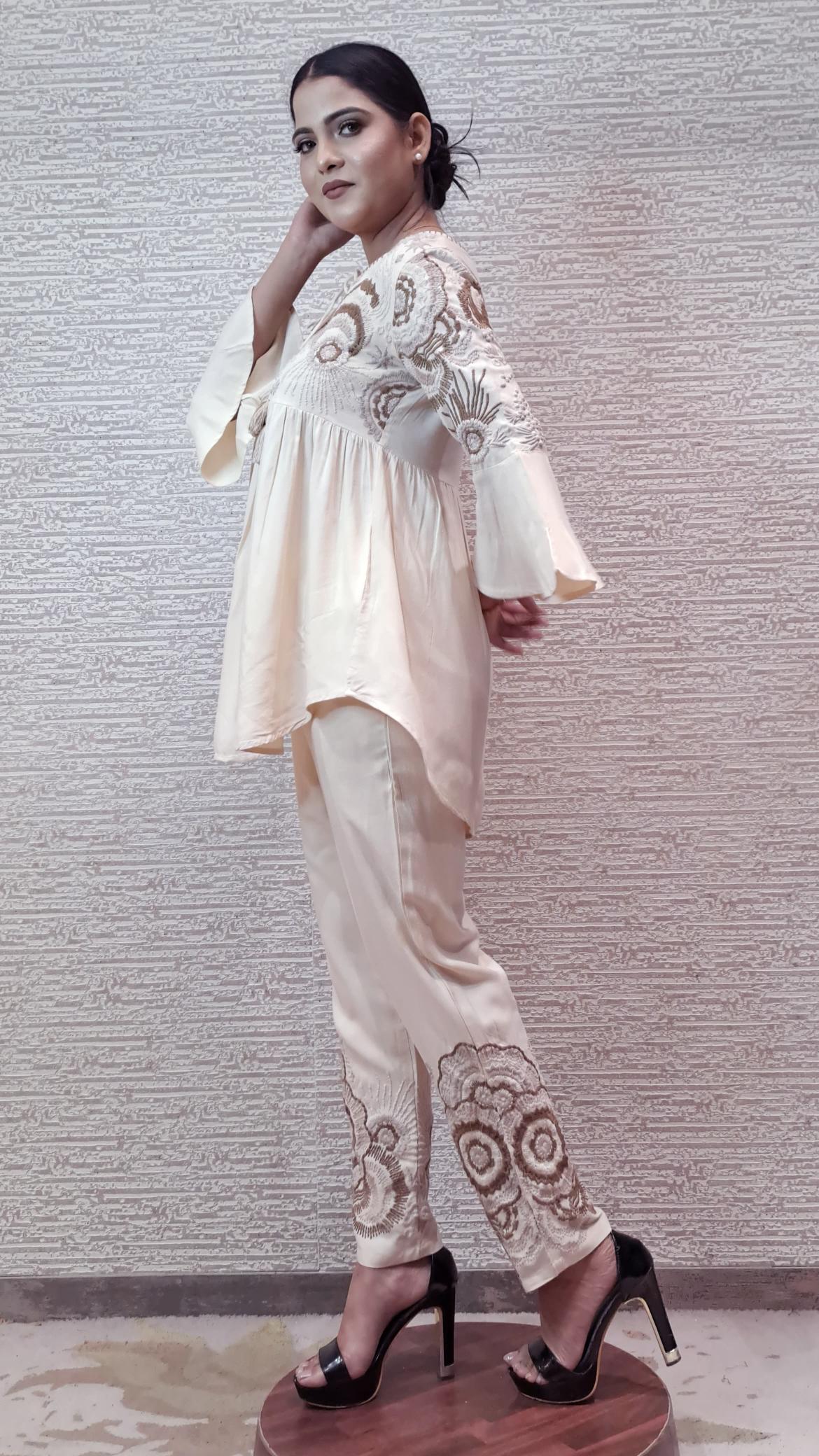 Asymmetric Ivory Co-Ord Set With Floral Applique Work