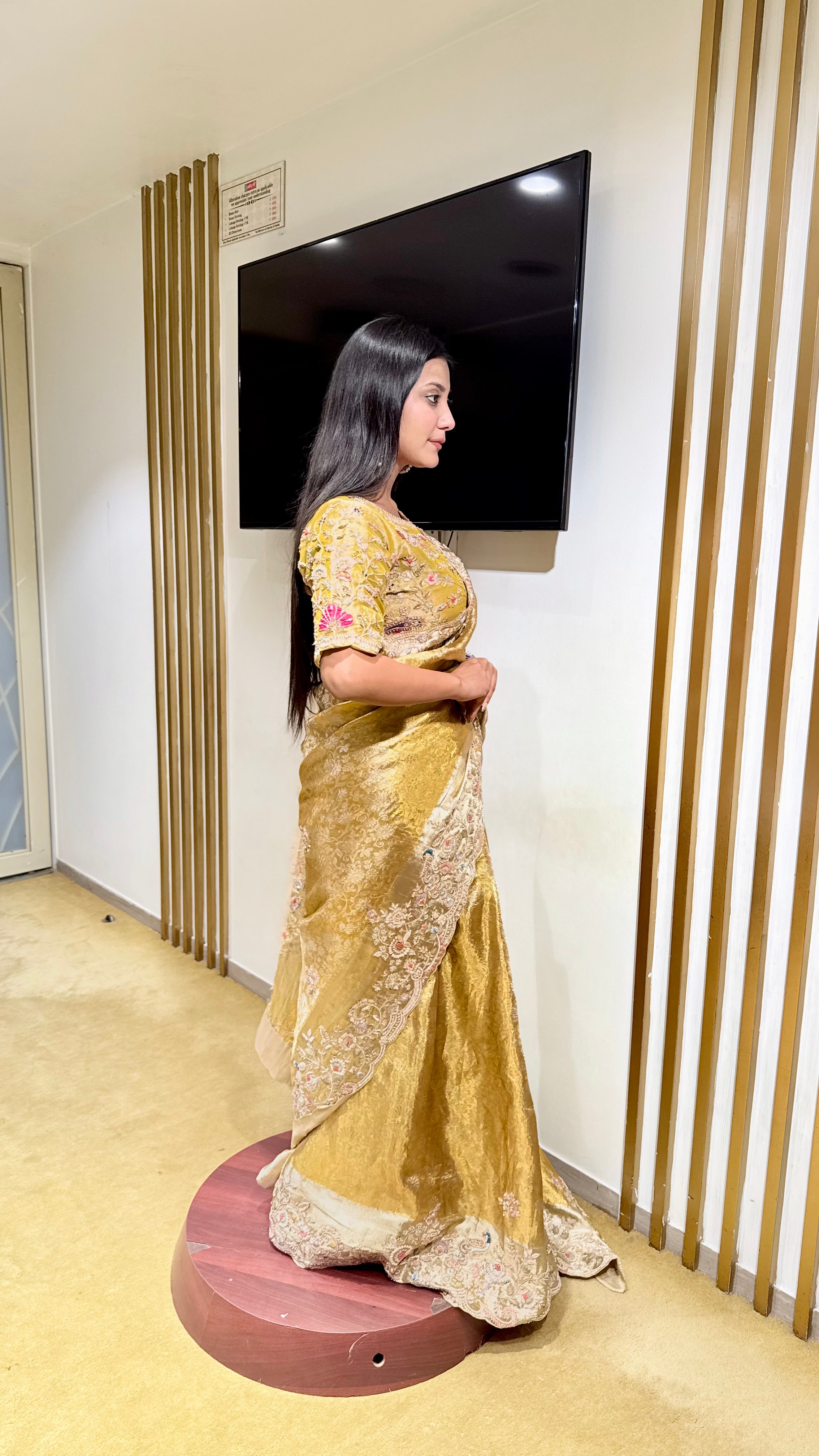 Antique Gold Tissue Silk Saree (DAS570 B-122)