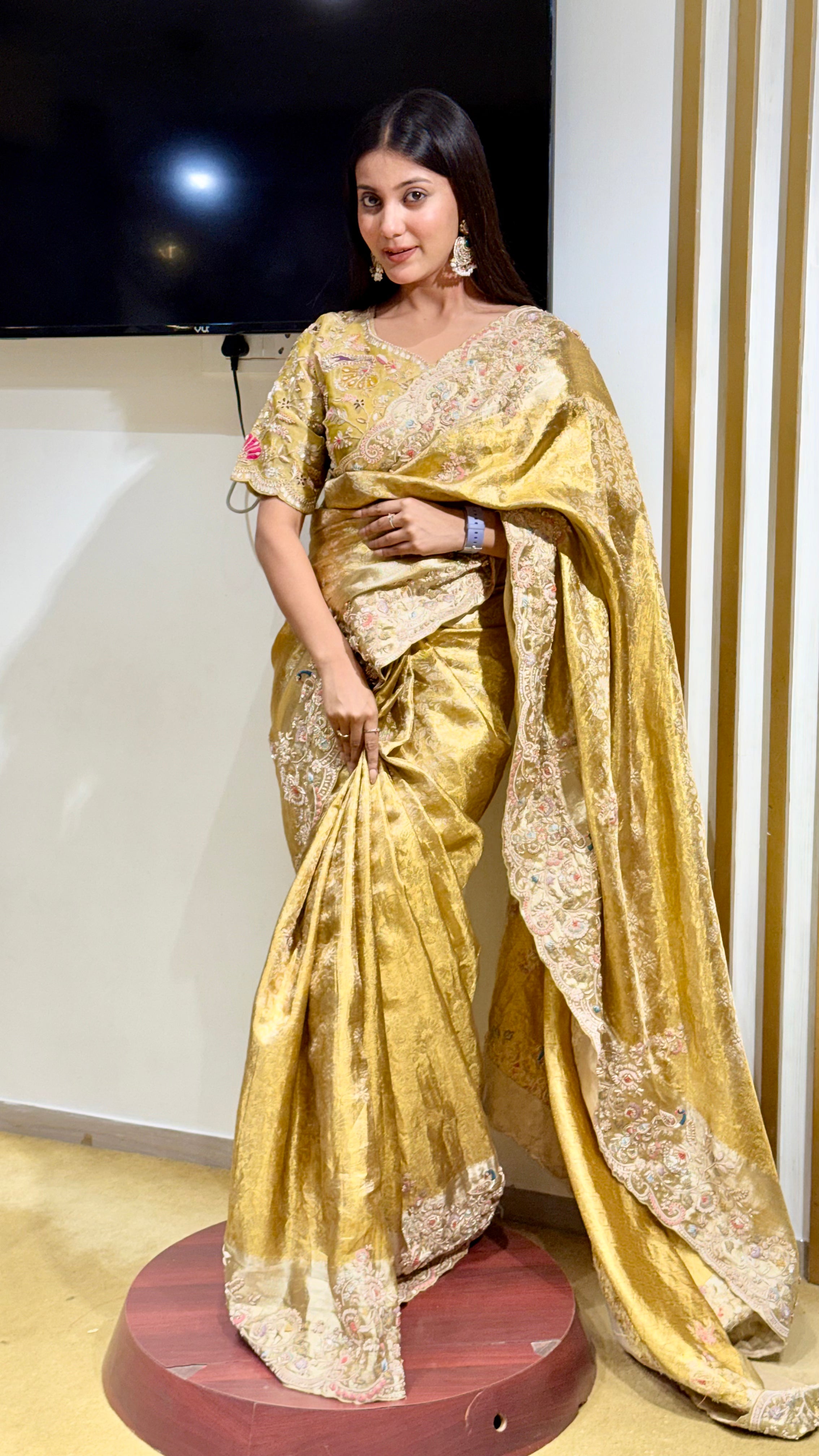 Antique Gold Tissue Silk Saree (DAS570 B-122)