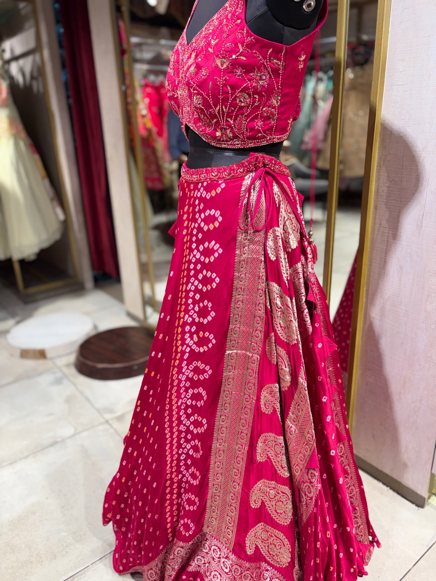 Traditional Fusion Lehenga with Bandhani and Zari Work (SONA-CH -M-24)