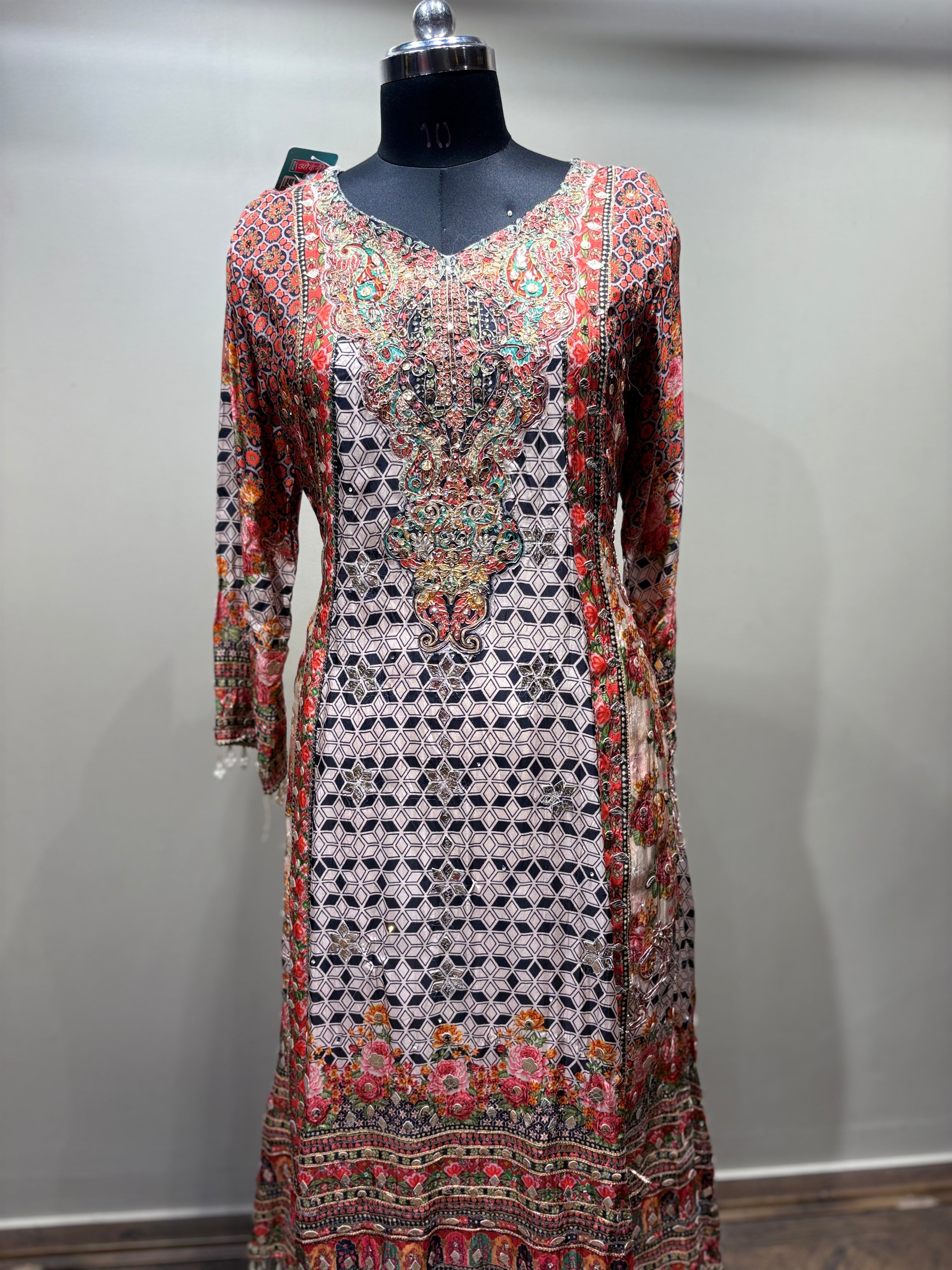 Intricate Floral and Geometric Print Kurti Set (SN-1889 D-20) Secondary image