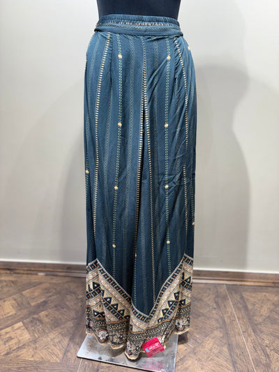 Geometric & Striped Printed Kurti Set with Solid Dupatta (93 D-10)