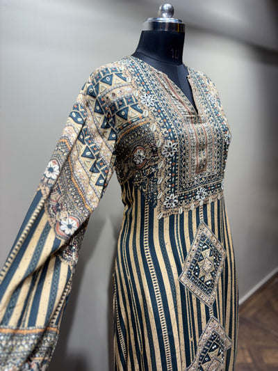 Geometric & Striped Printed Kurti Set with Solid Dupatta (93 D-10)