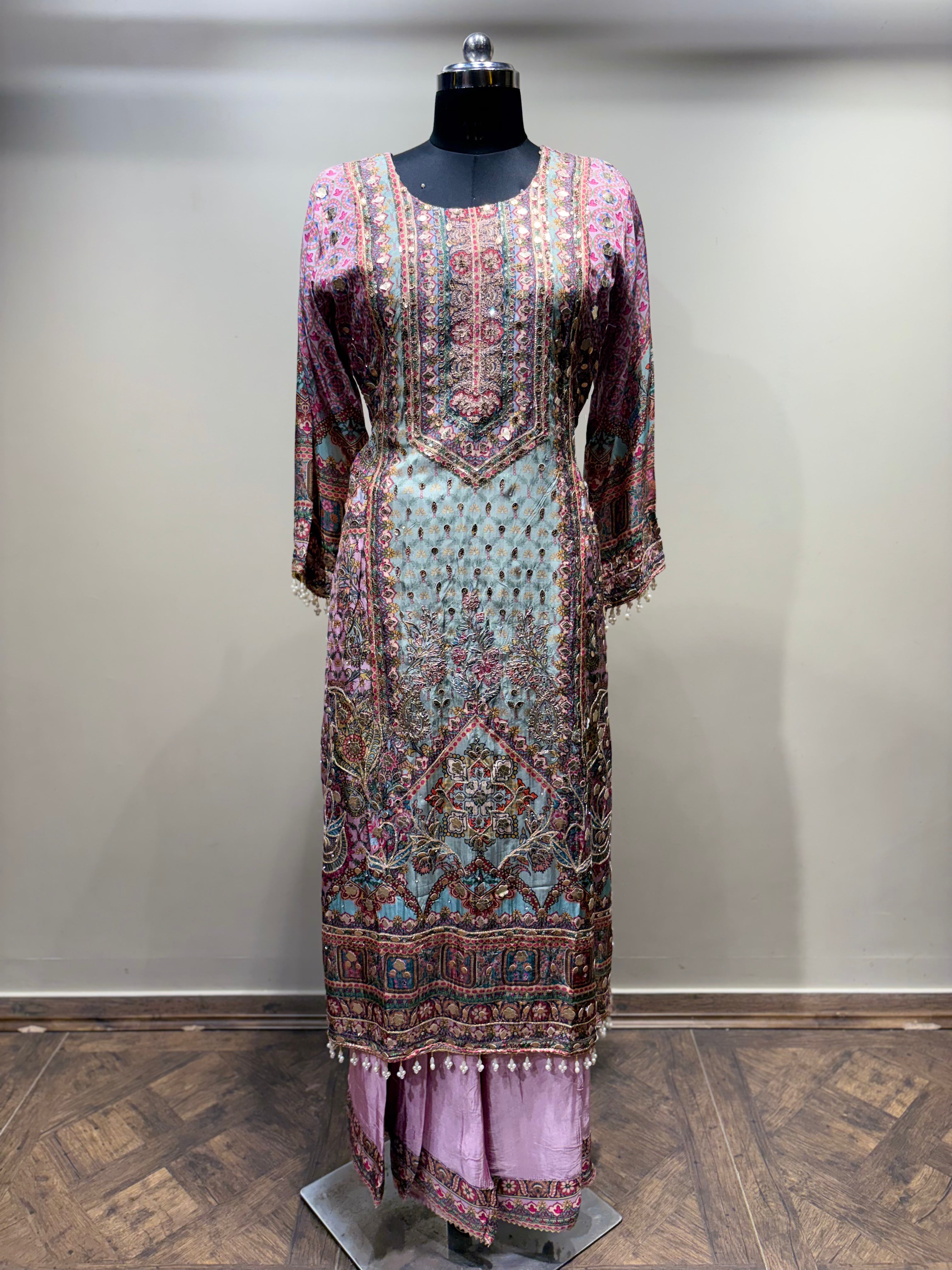 Pastel Patchwork Print Kurti Set with Solid Bottom (RR-1979 D-57) Secondary image