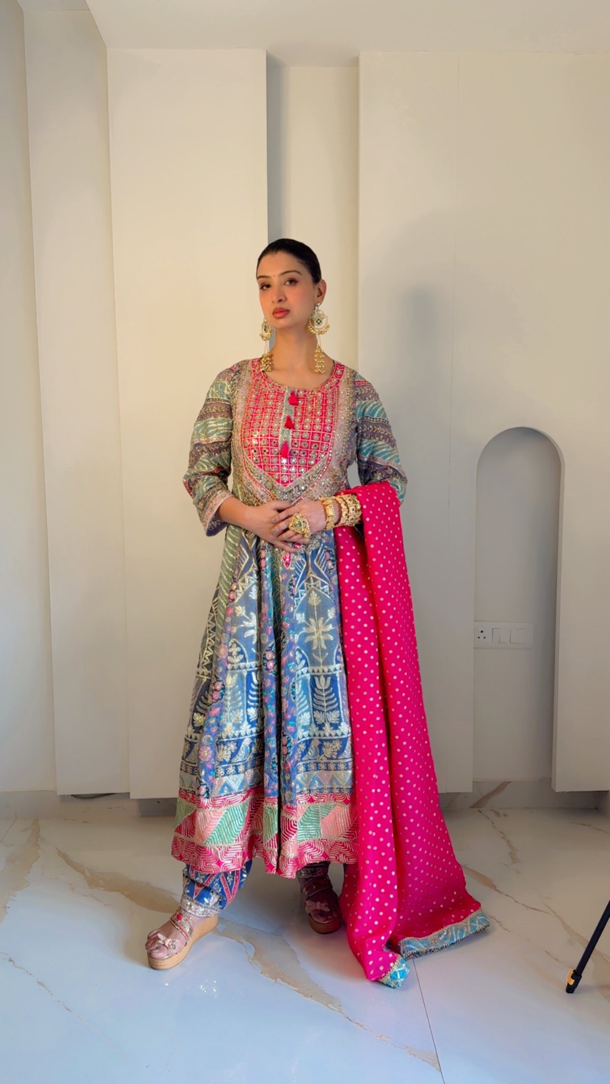 The Bohemian Fusion Anarkali Suit (v-1927 ns d-38)