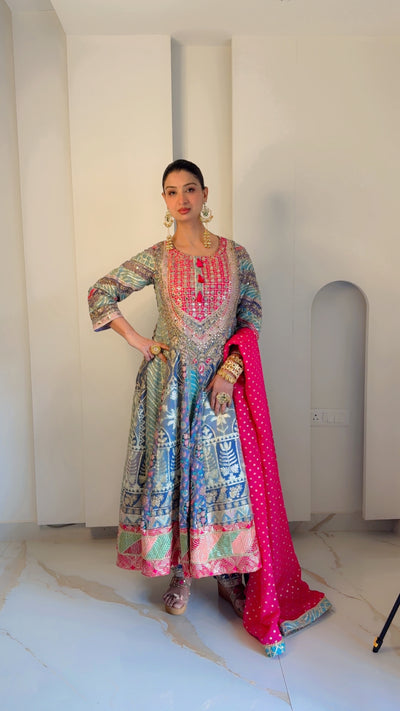 The Bohemian Fusion Anarkali Suit (v-1927 ns d-38)