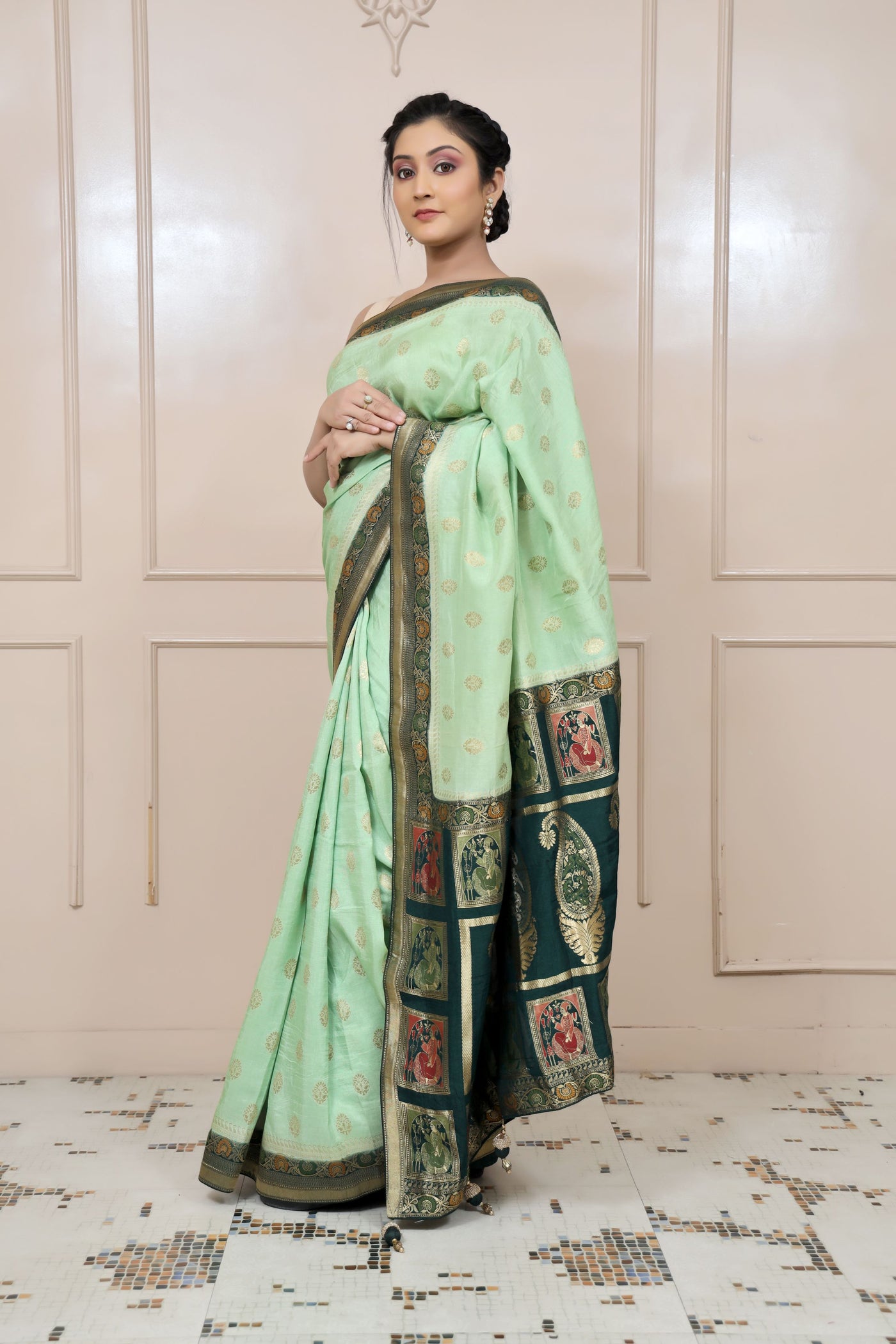 classy green color floral motif handwoven saree