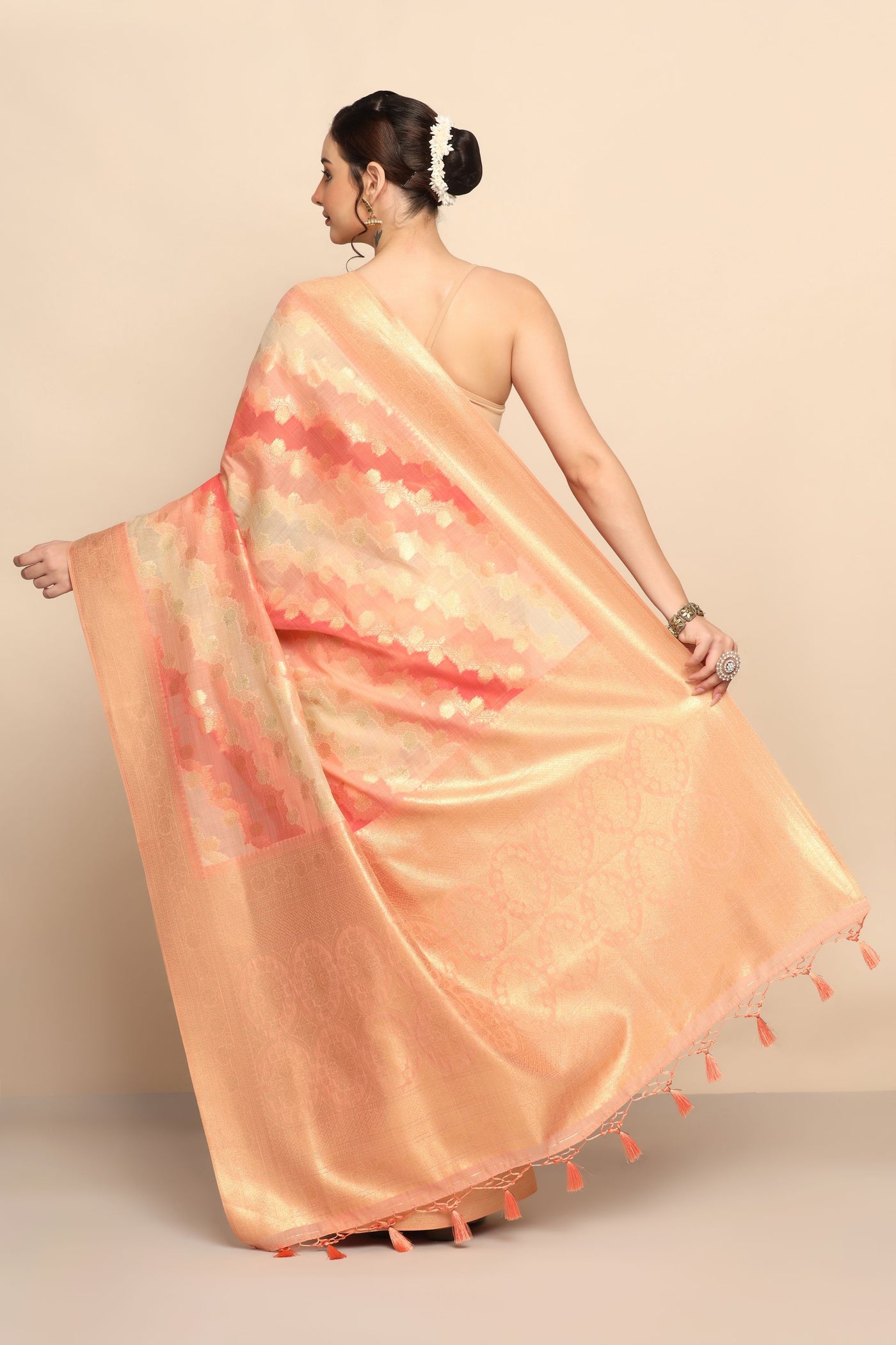 Exquisite Peach Color Silk Blend Saree with Geometrical Motif