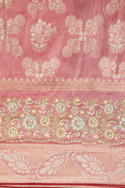 Enchanting Pink Silk Saree: A Tapestry of Glamour"