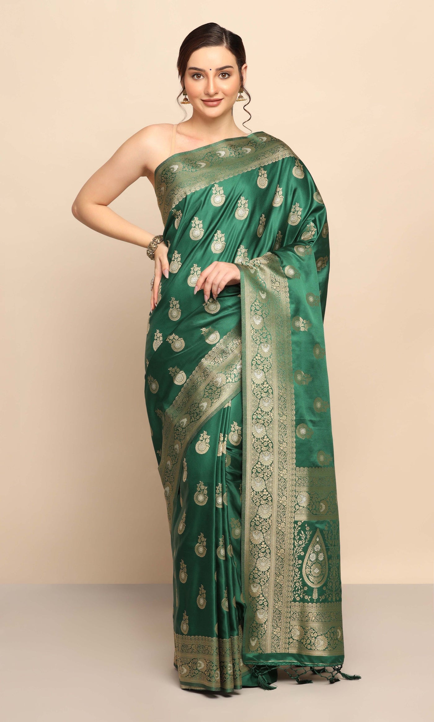 Stunning Dark Green Silk Blend Saree with Paisley Motif and Zari Detailing