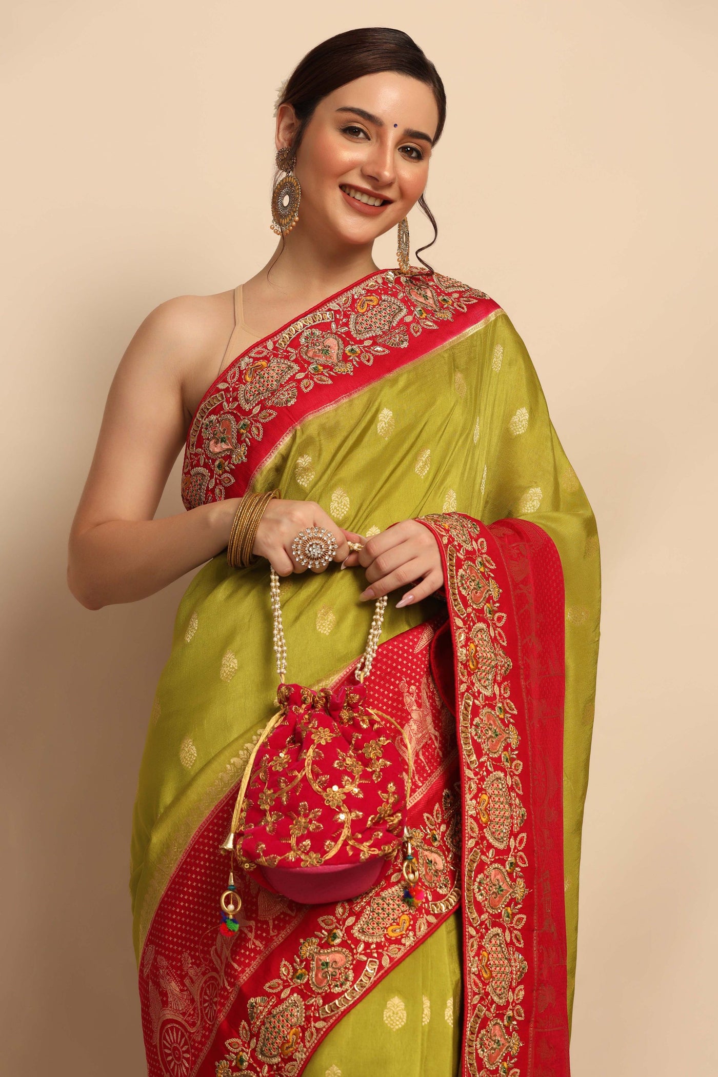 Enchanting Harmony: Green & Majenta Color Silk Blend Saree with Sequins & Thread Work