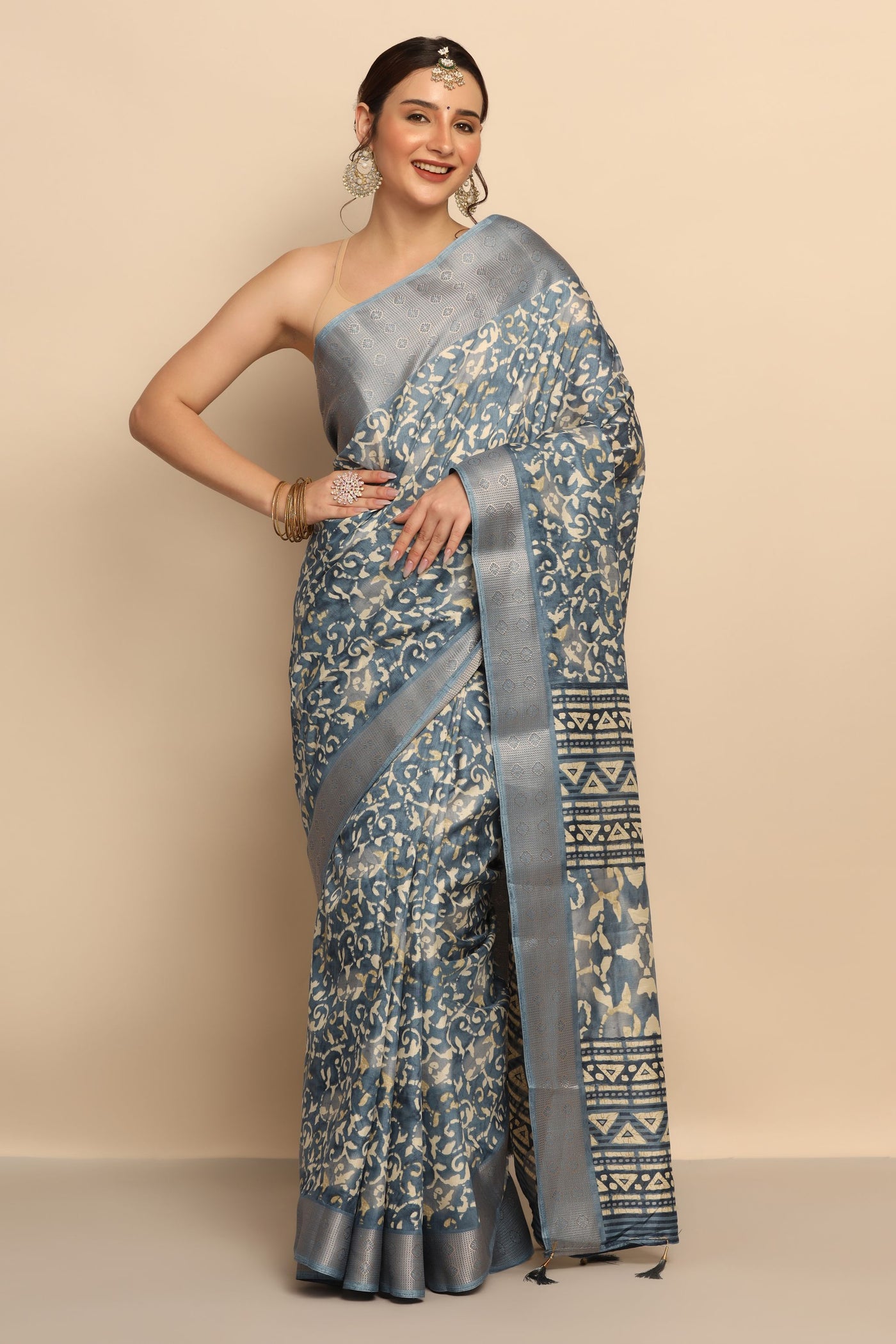 Stylish Geometrical Motif Printed Saree - Blue Color Silk Blend