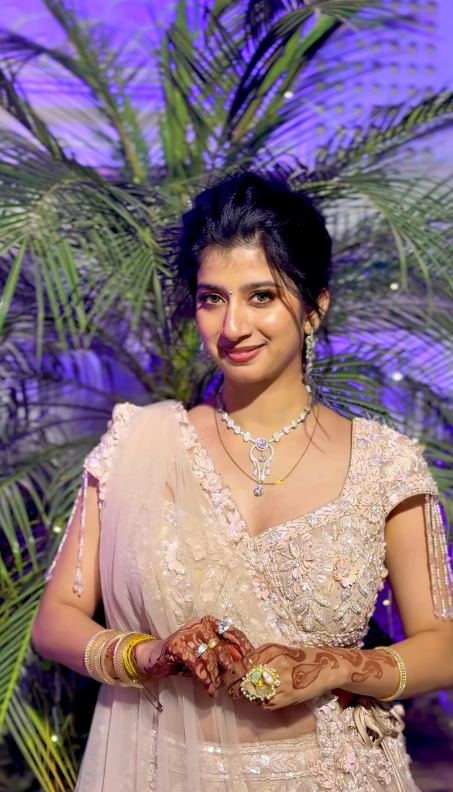 Enchanted White lehenga (DM-51 D-101)