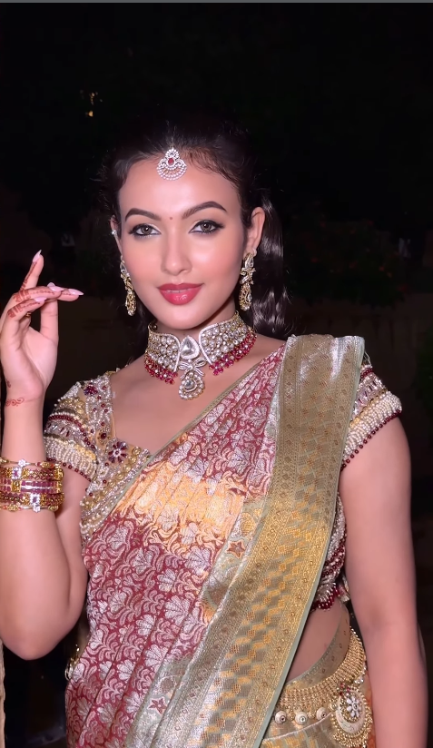 Opulent Banarasi Silk Saree Secondary image