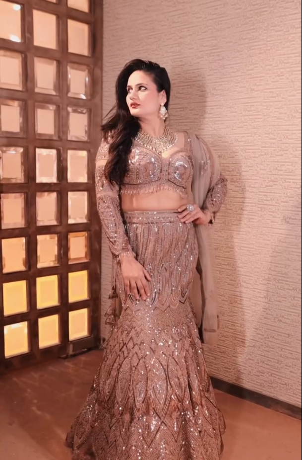 Rose Gold Luxury Lehenga Main image