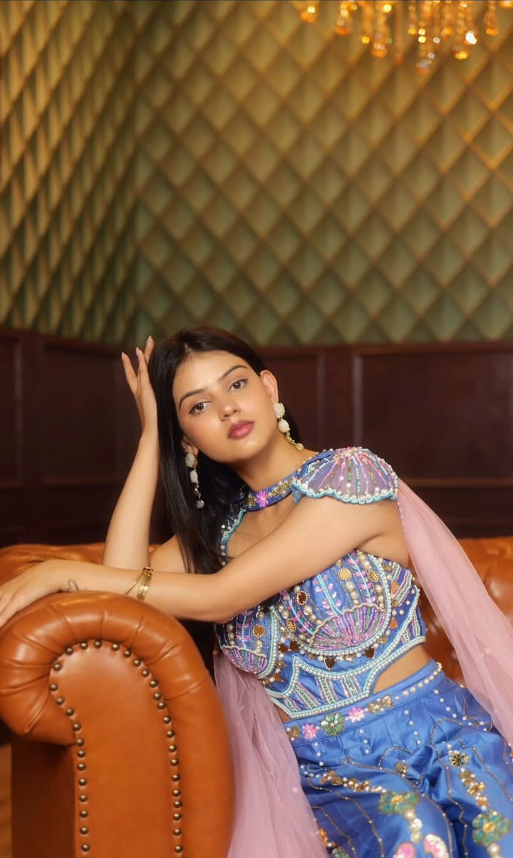 Royal Blue Festival Glamour Set (A4532 D-69) Main image