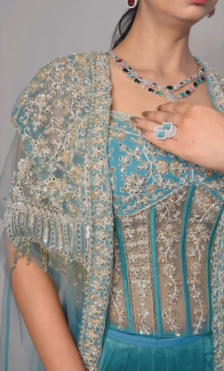 Aquamarine Cascade Drape Set (J9052 D-16)