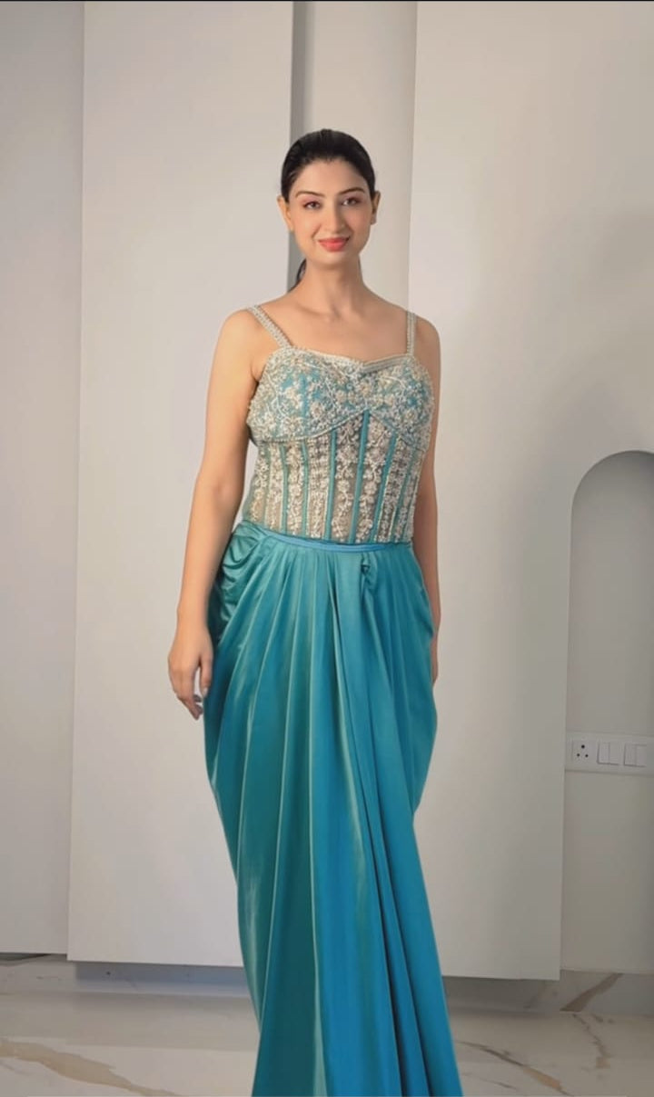 Aquamarine Cascade Drape Set (J9052 D-16)